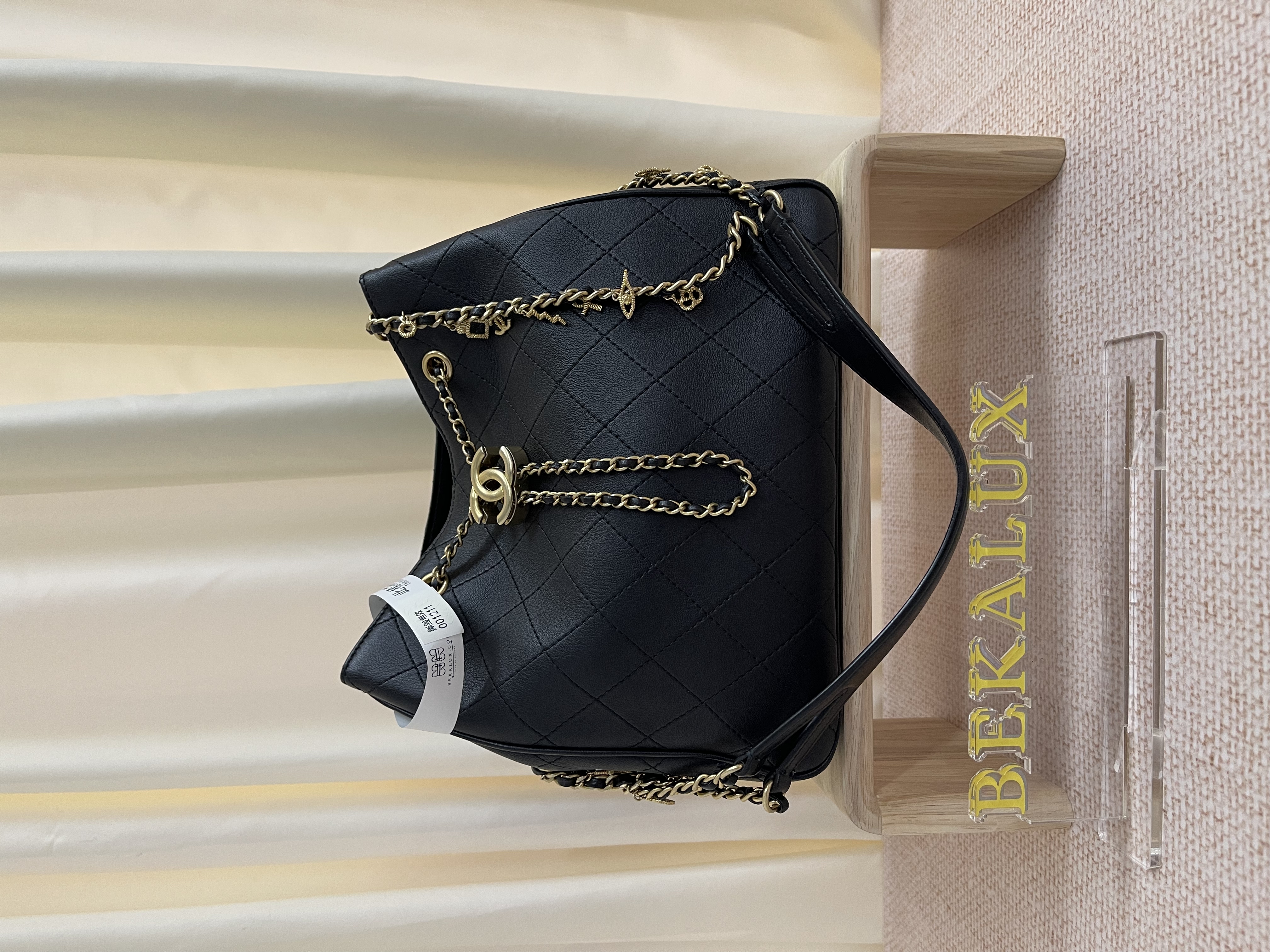 Pre-owned Chanel Bucket Bag/ Product Code: 26022104