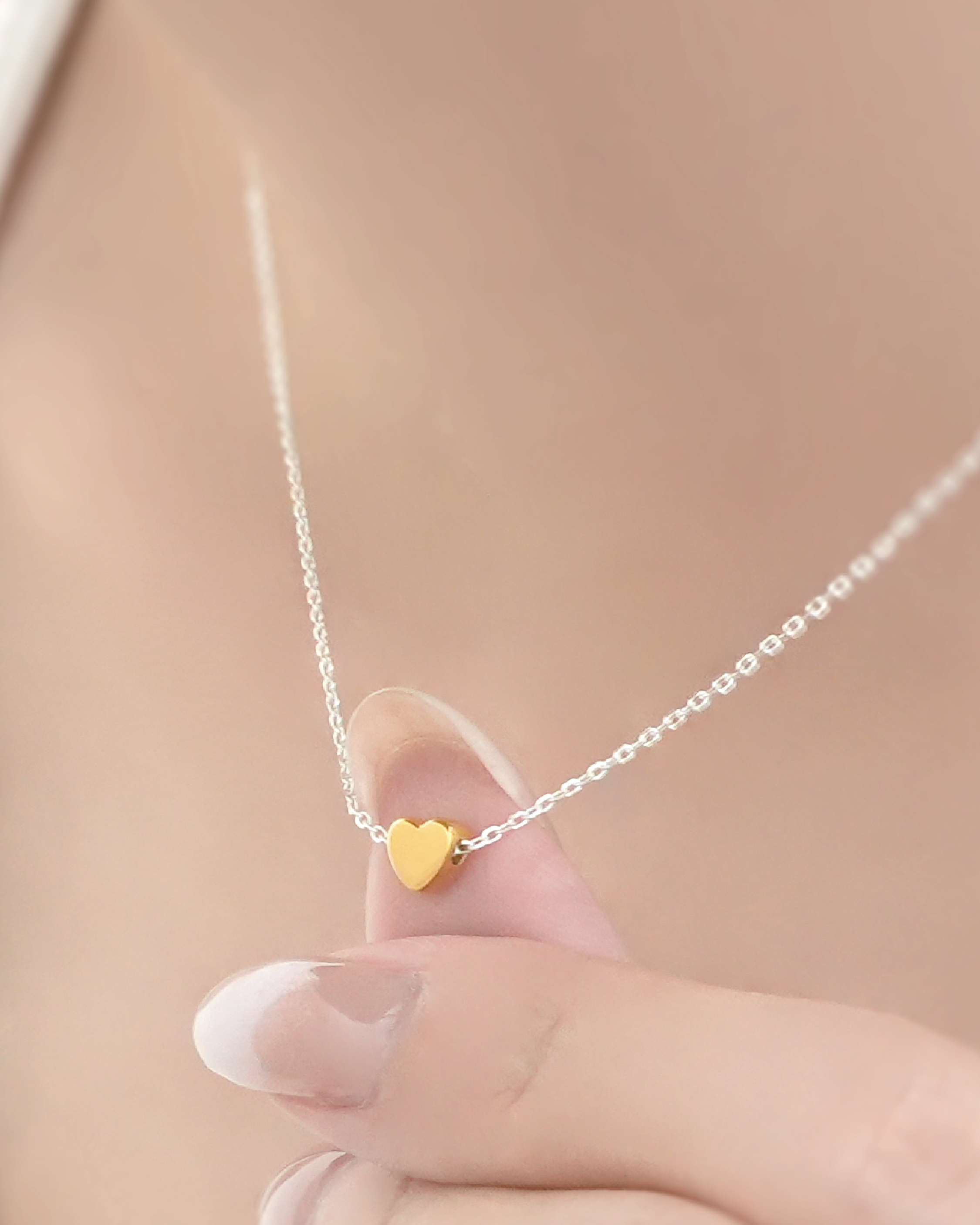 Urban Tiny Heart Necklace