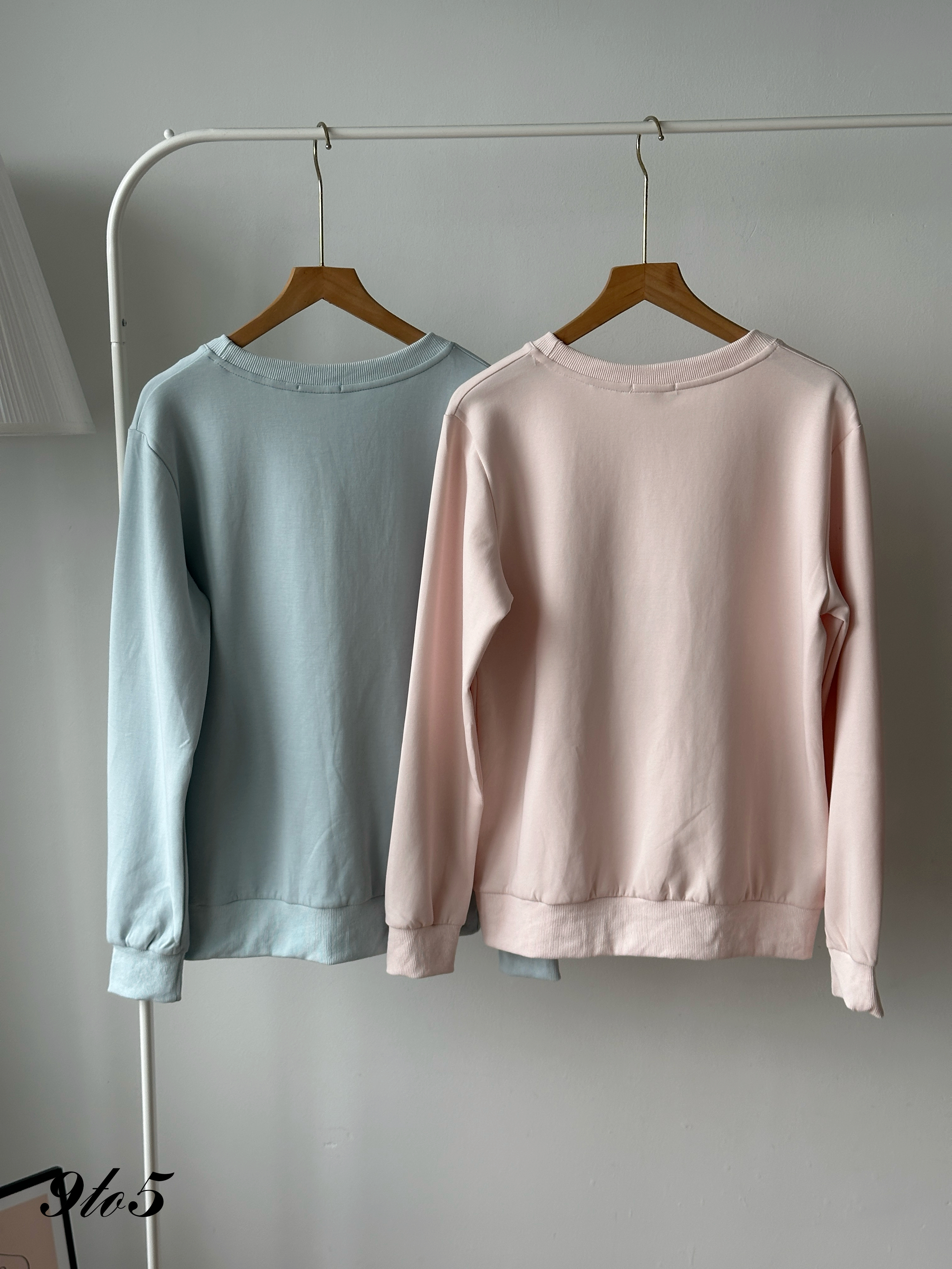 T4427 Embroidery Cakes Sweatshirt - 5 Colors 