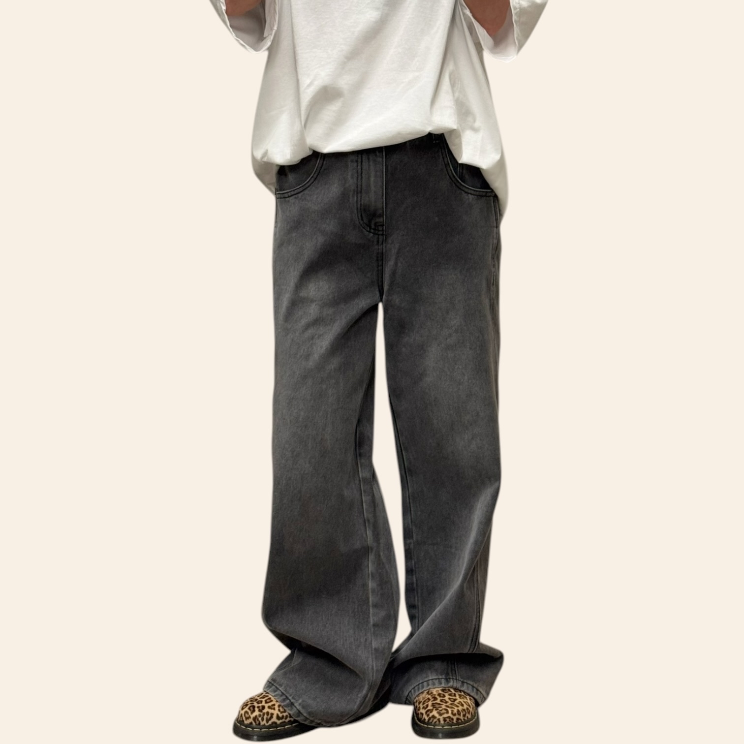 221046 洗水直腳牛仔褲