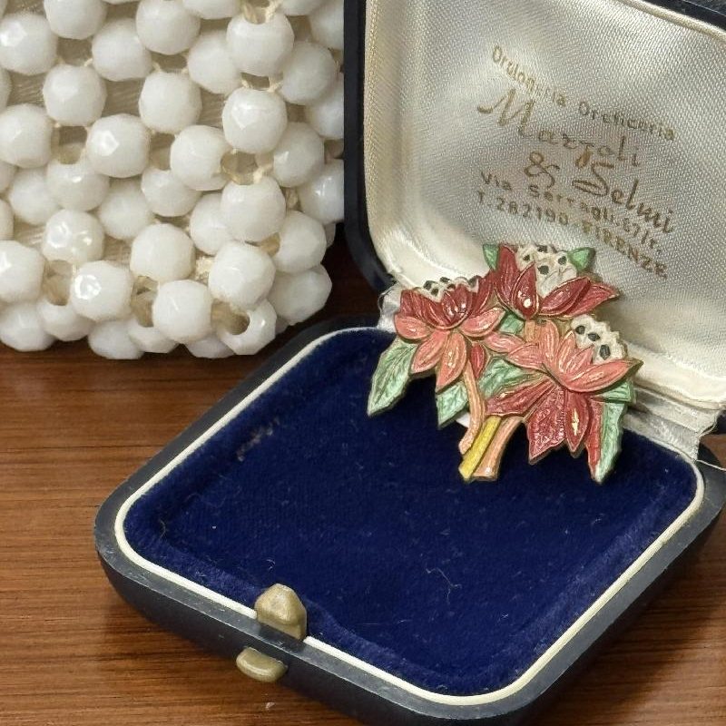 1930s Czechoslovakian Hand-painted Brooch (B009)