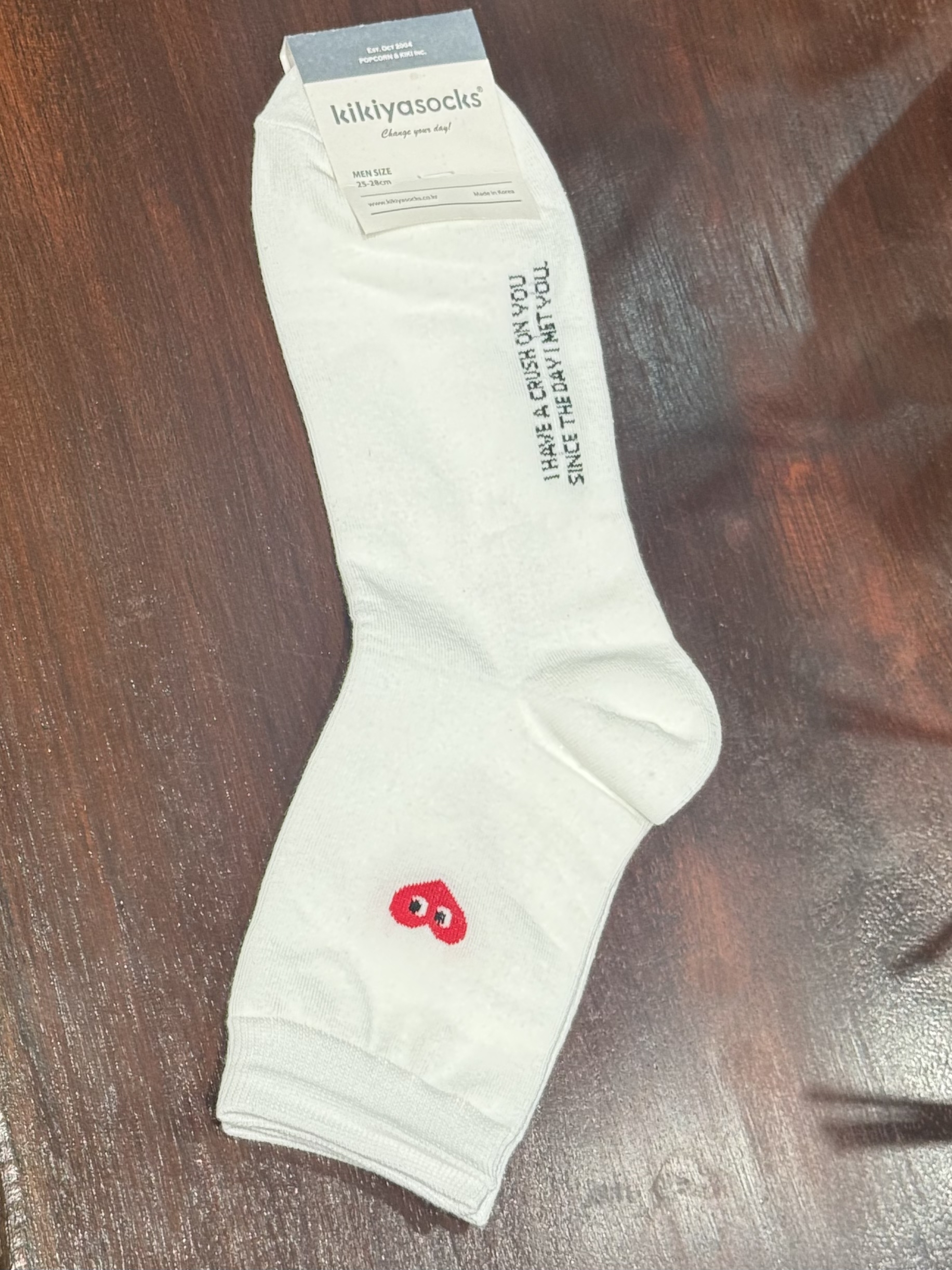 Kikiya Heart Eyes Men's Socks
