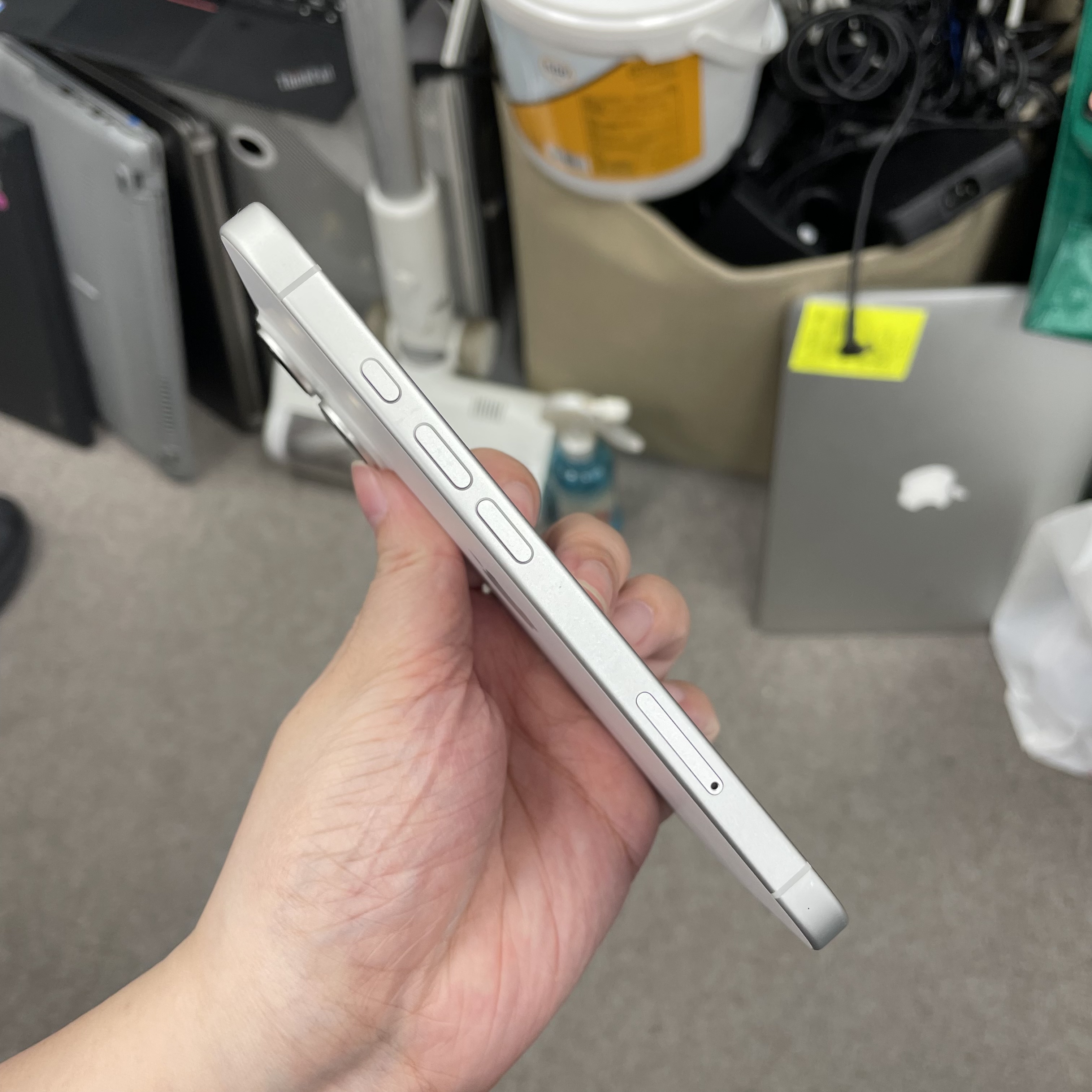 *6032 16 勁靚機 128GB 電94 白色 white