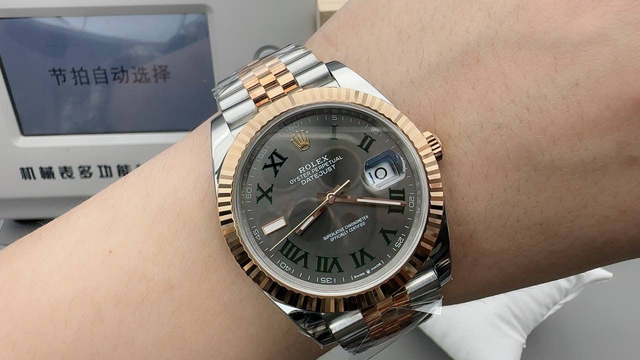 间金绿萝41mm 上海3235机芯70小时动储🌟