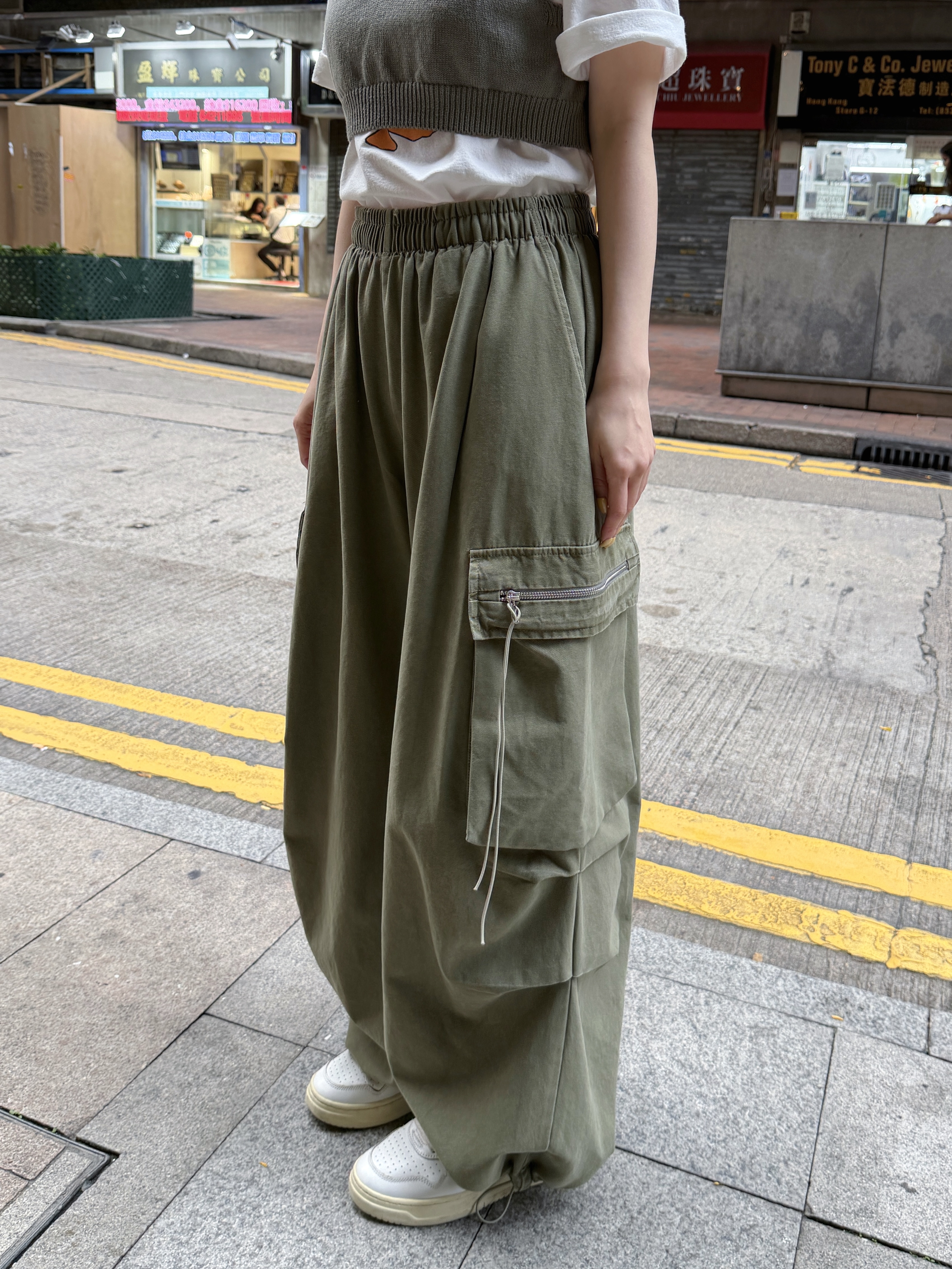 𝐏𝐨𝐜𝐤𝐞𝐭 𝐏𝐚𝐧𝐭𝐬 💚🤍