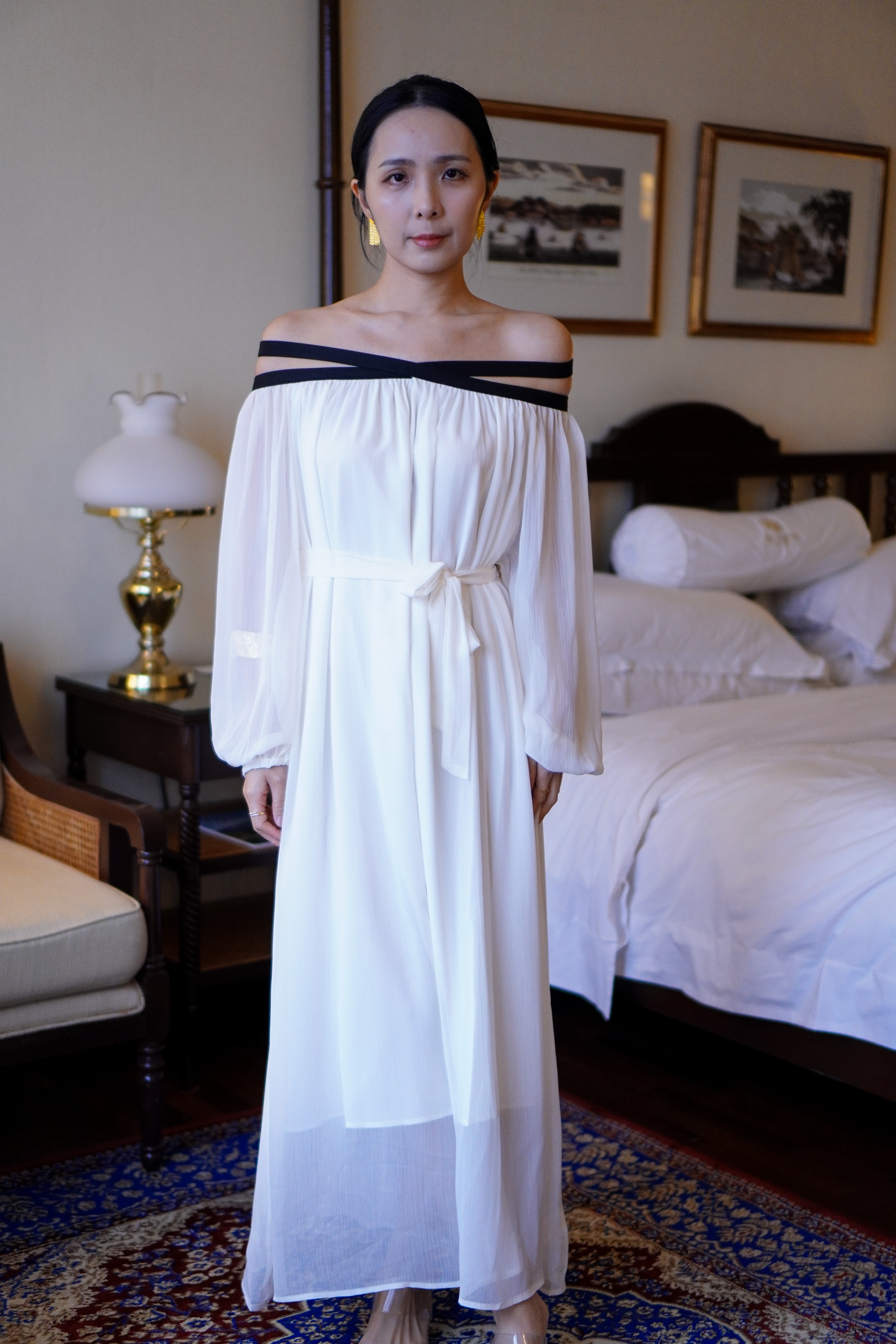 交叉一字肩飘纱连衣裙 Cross Strap Off-shoulder Flowy Dress