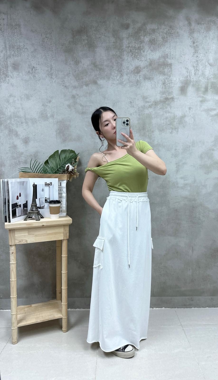 S05 扭結露膊Top
