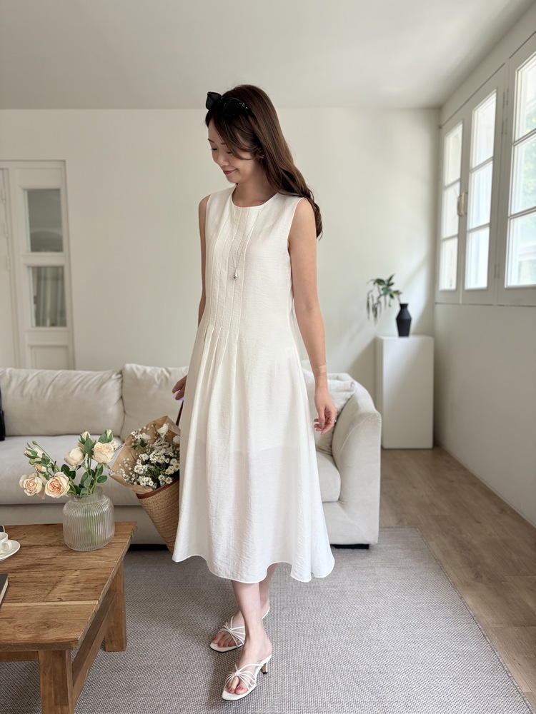 Linen Pintuck Dress (Ivory)