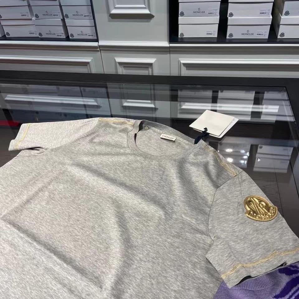 Moncler 極罕金色logo tee