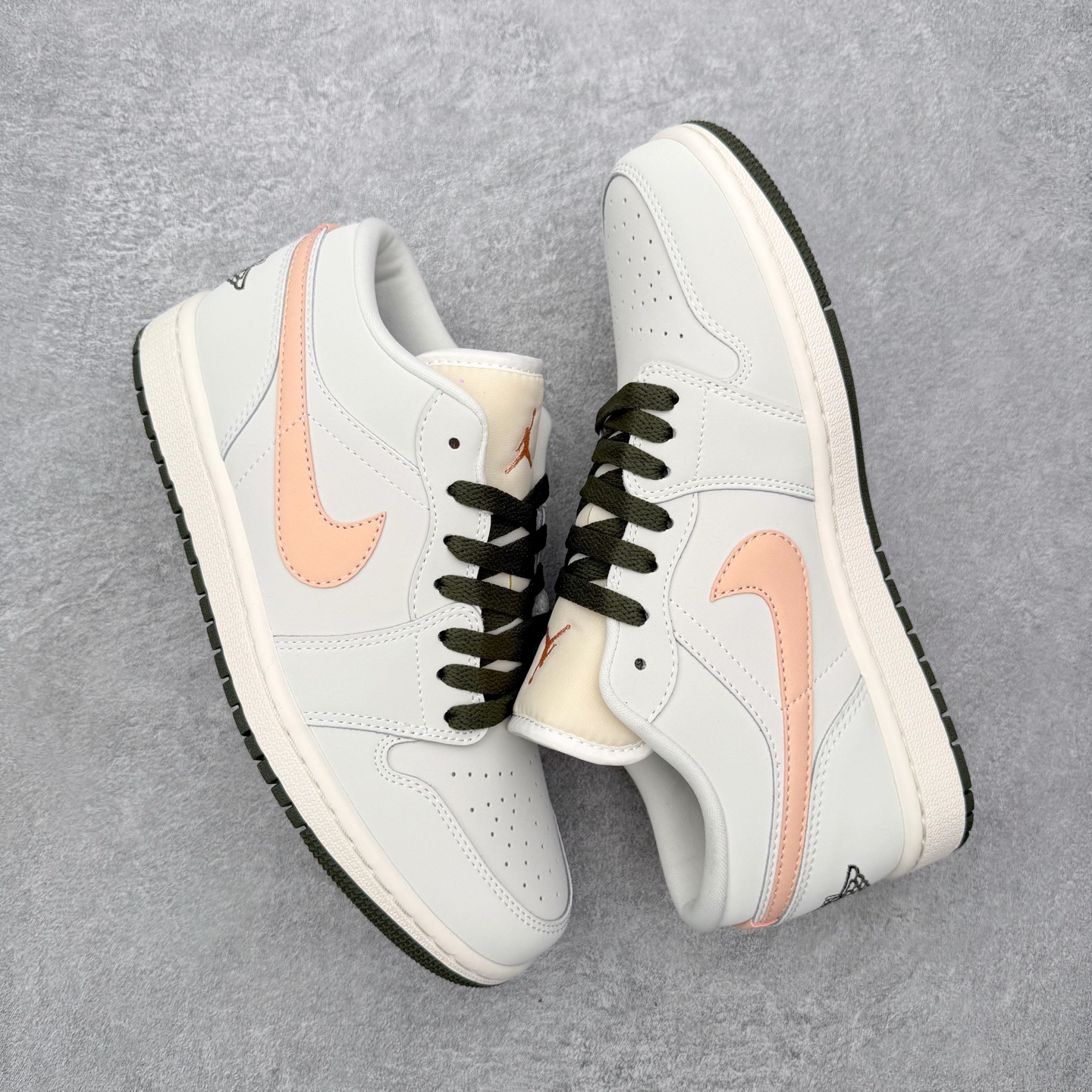 Nike Air Jordan 1 Low DC0774-111