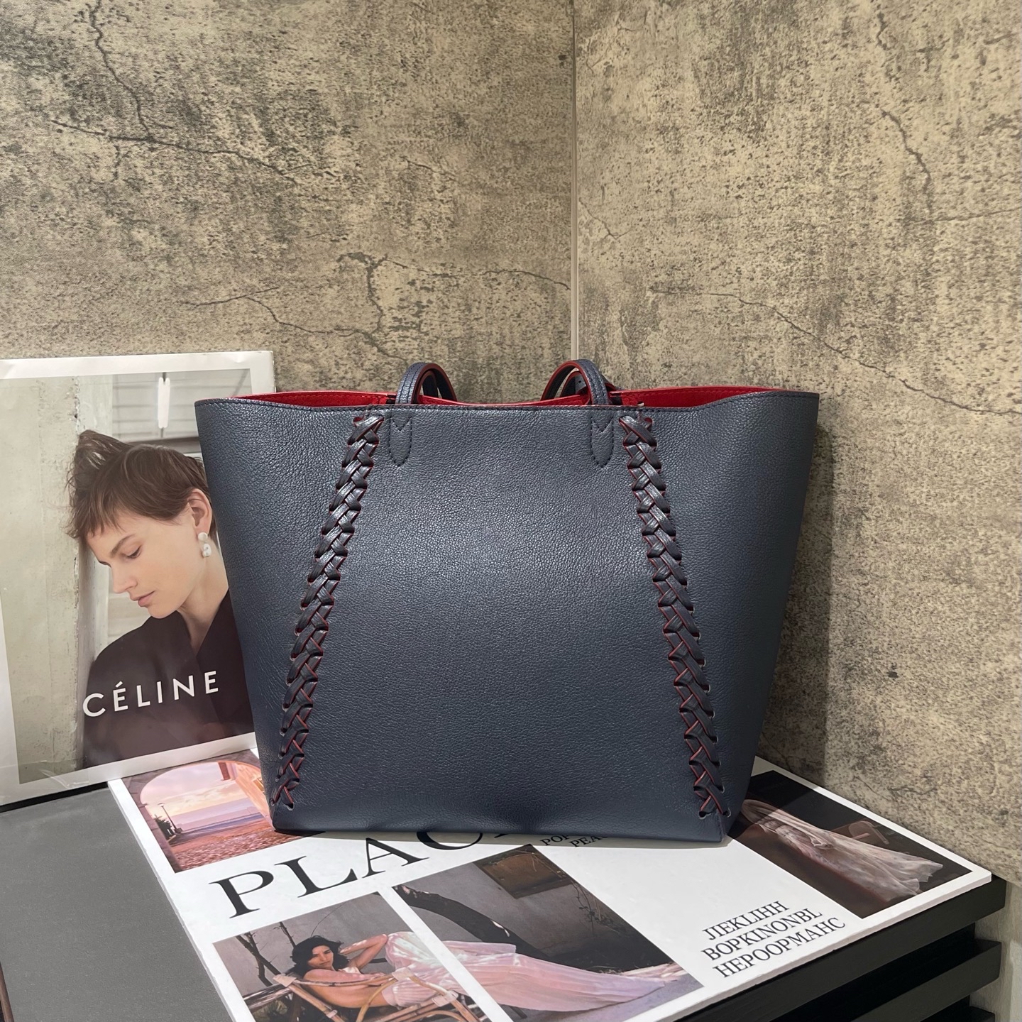 【預訂貨品】LV 限量編織深藍色全皮 Lockme tote 