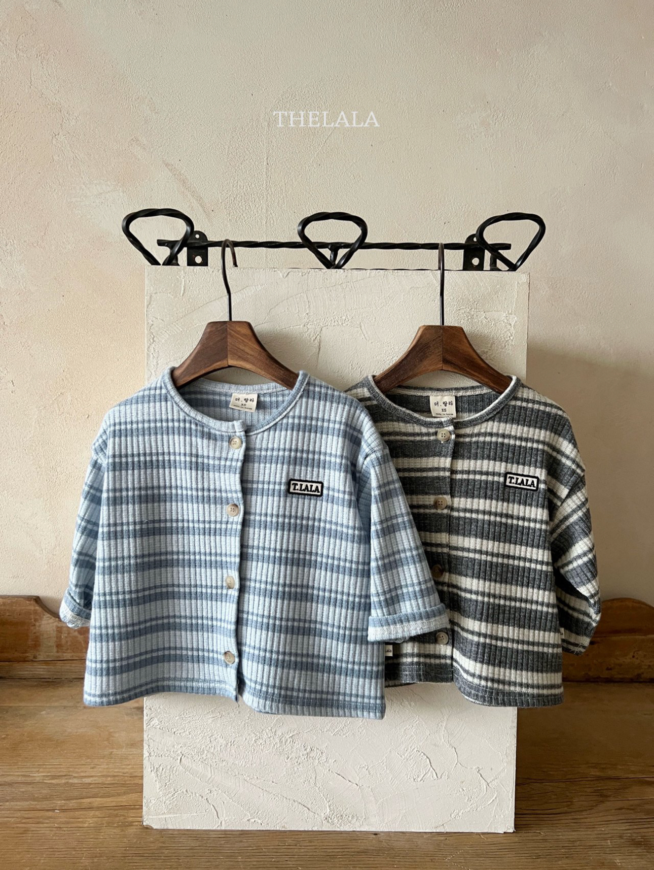 🌸預訂 韓國直送🌸🇰🇷THELALA兩色標誌刺繡章條紋開襟外套