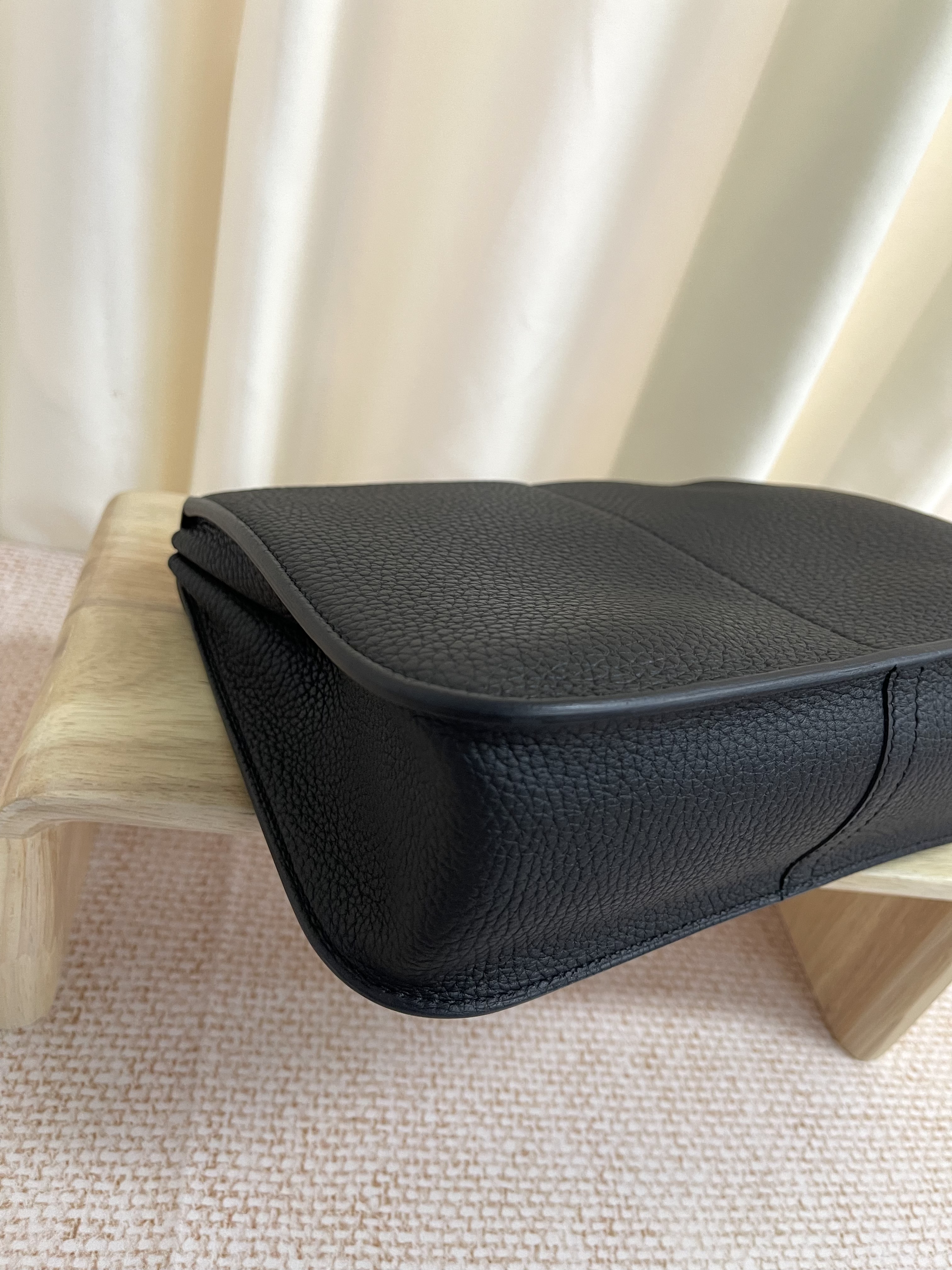 Pre-owned Hermes Halzan / Stamp B/ Product Code: 26021114