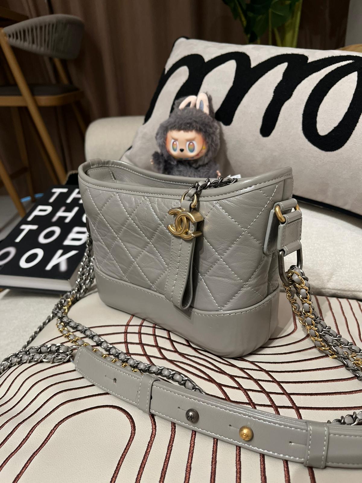 Chanel Gabrielle hobo small 100%Authentic ,98%new  ✅專門店收據✅card✅dust bag✅box