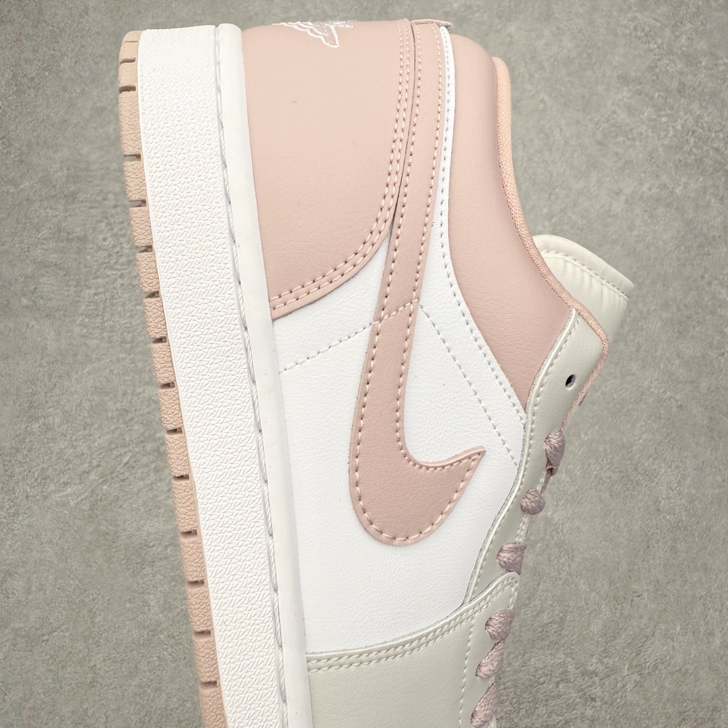 Nike Air Jordan 1 Low DC0774-606