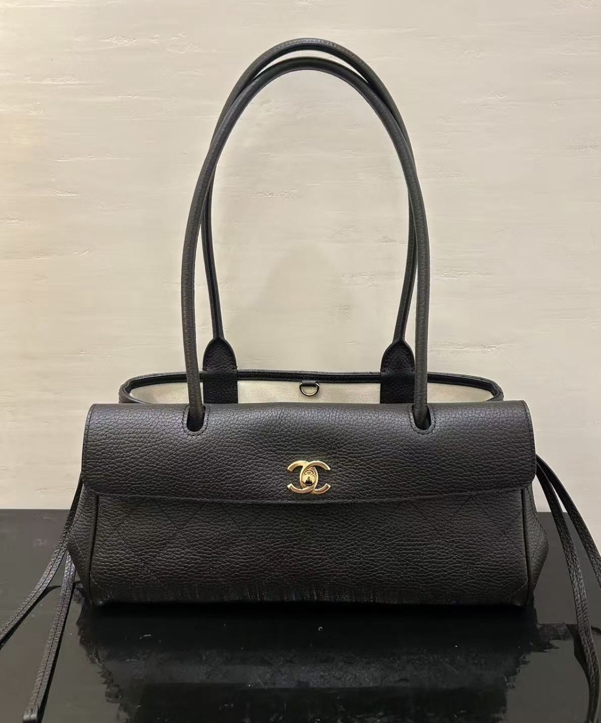 Chanel 26S 黑色法棍袋