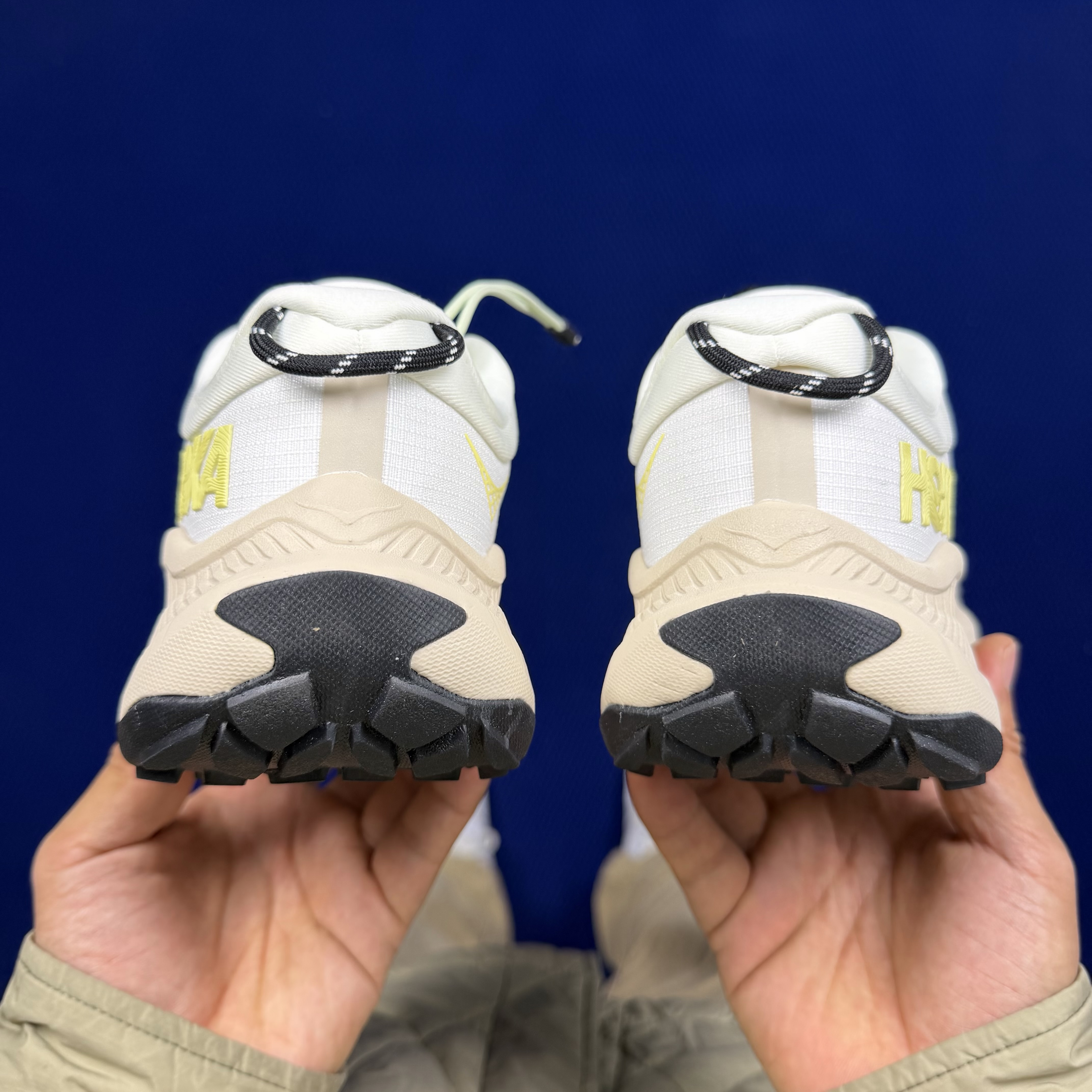 Hoka One One Transport