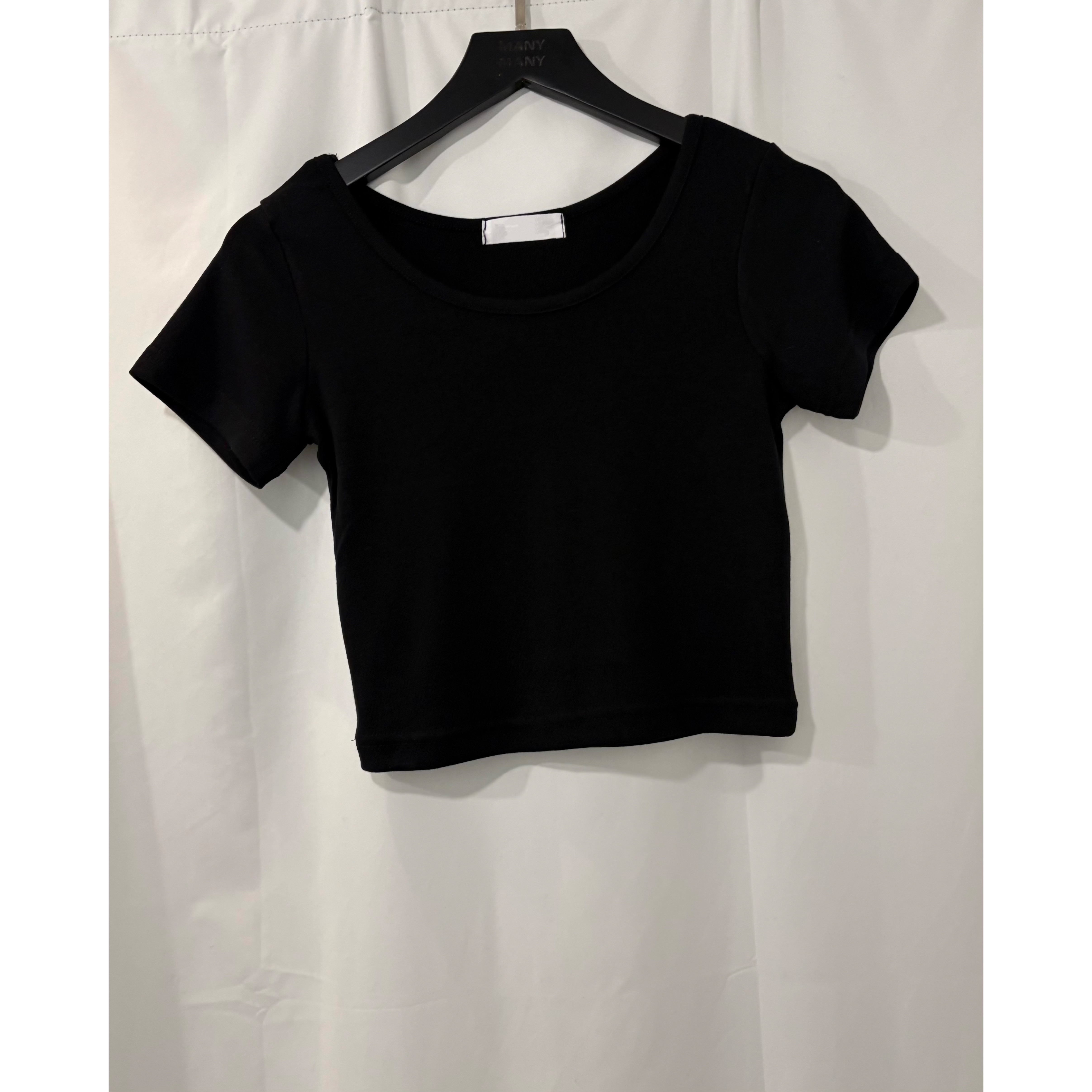 新品價4月10截單🤍《SCOOP NECK CROP》 2604A