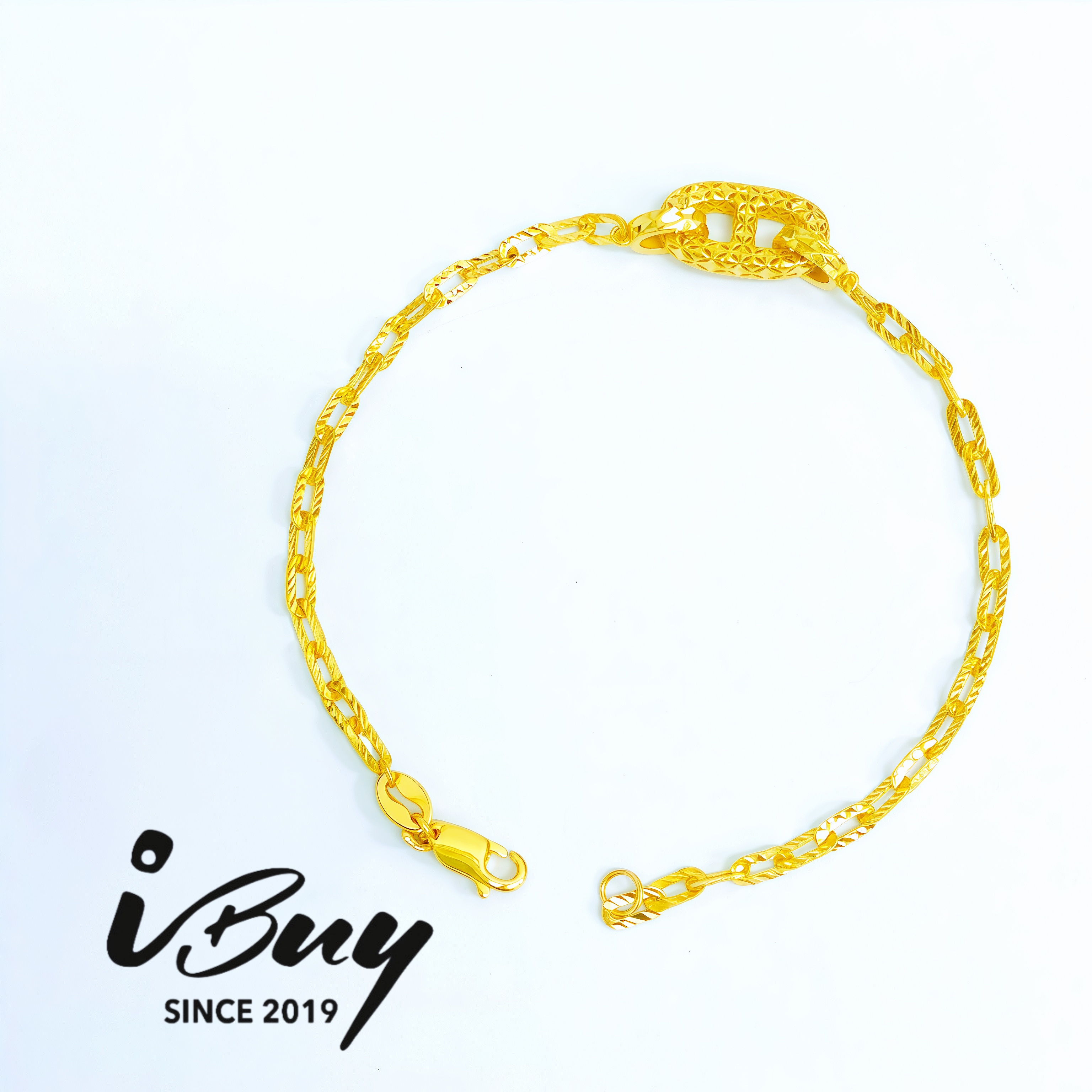 916 GOLD THETA PAPERCLIP BRACELET 17.5CM 916 金 车花猪鼻子回形针手链