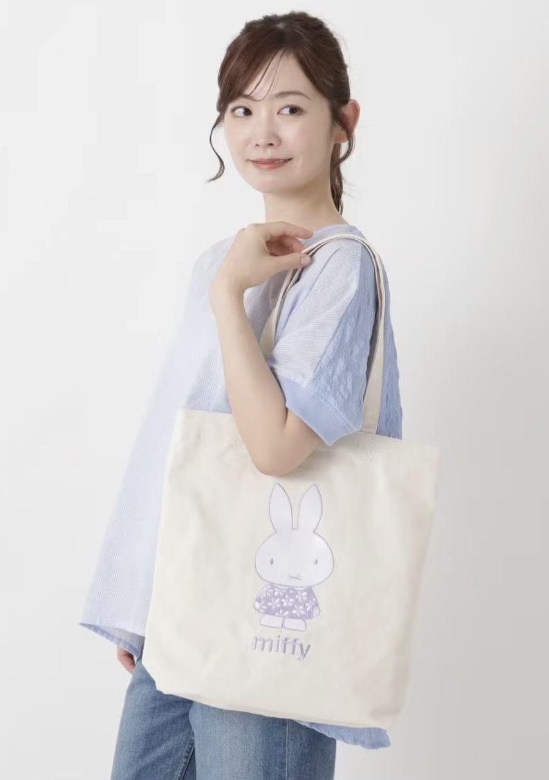 🐰💚 開心果及薰衣草系列 💜 "刺繡Tote Bag "( 📦 大約4月底 ～5月底到貨, 若遇到缺貨或其它因素貨期會延遲 ）
