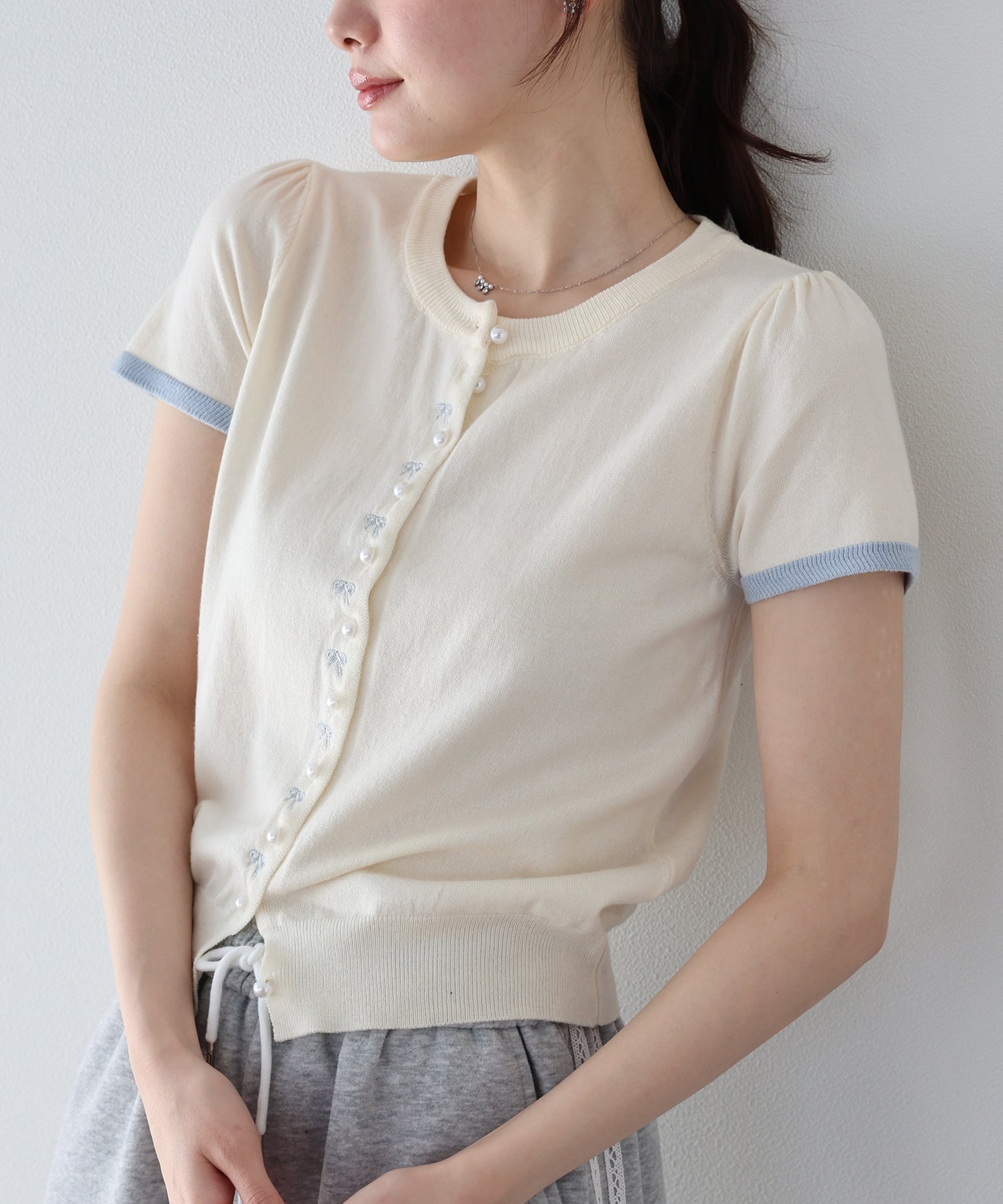 <JP> 蝴蝶結刺繡珍珠鈕 cardigan * 3色入 <預購>