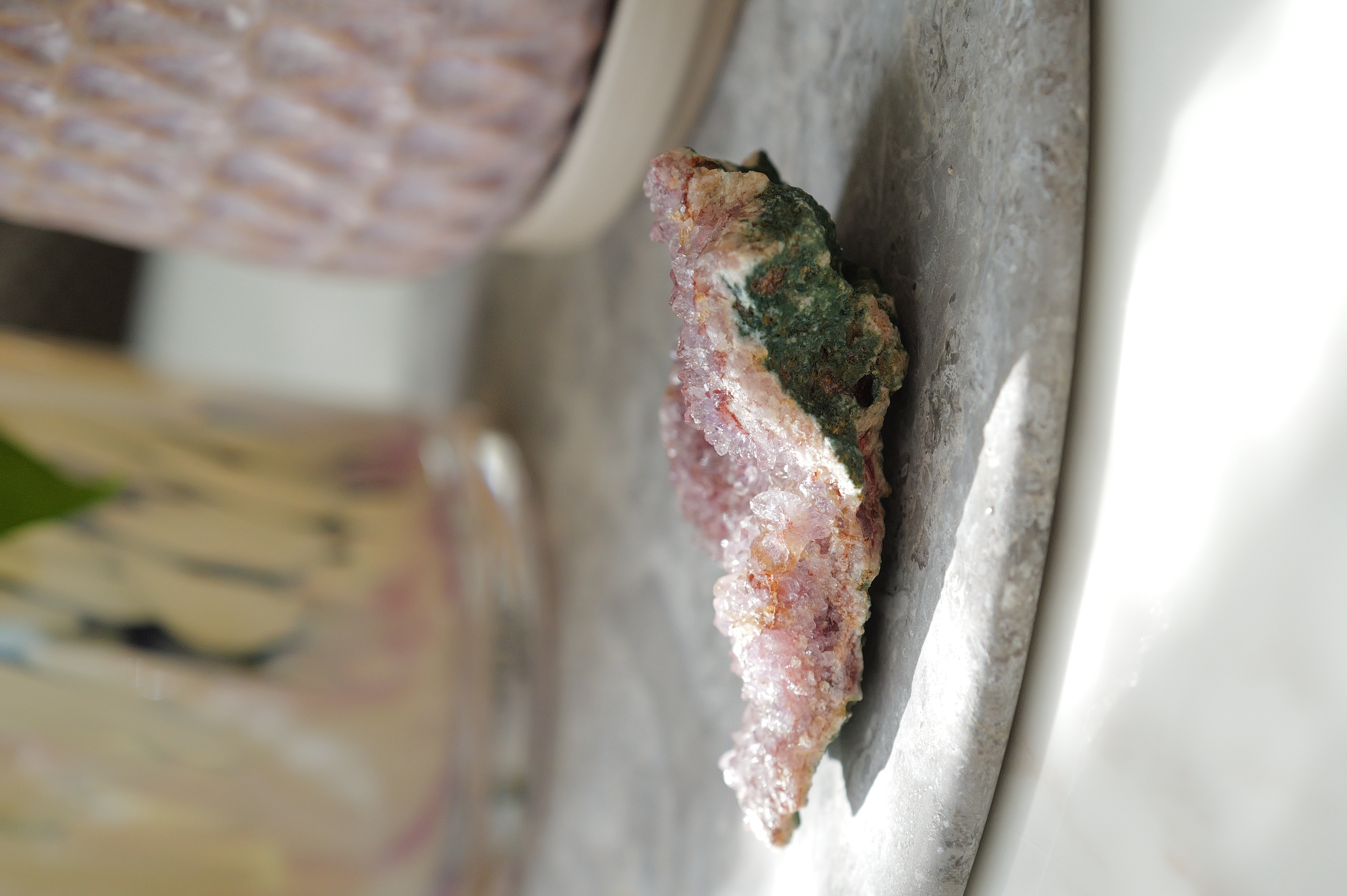   ༒8.6cm Pink Amethyst Geode༒ PA.7053H3m-RA22*28F