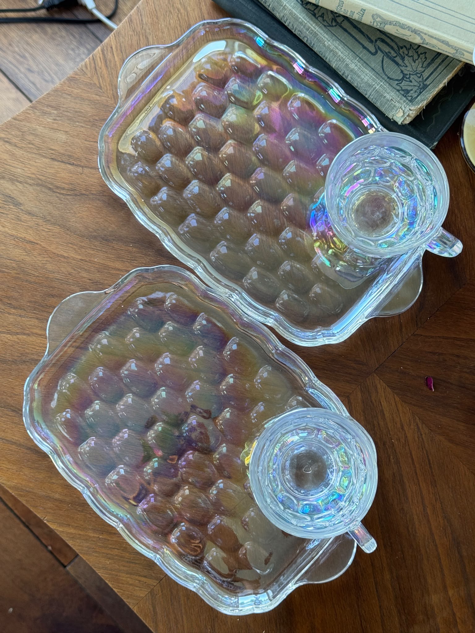 Vintage C.a. 1960s USA Federal Glass Yorktown “Thumbprint” Iridescent Snack Set -2 Sets  (MT2641)