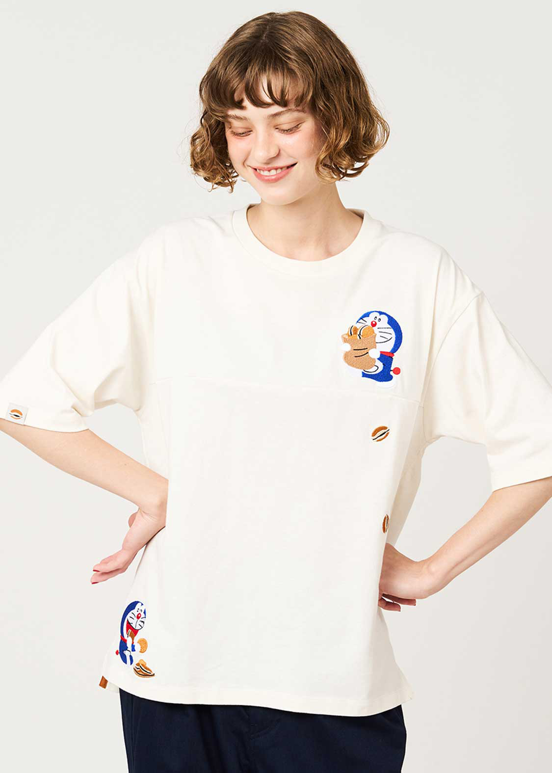 [只限預購] 多啦A夢Tshirt 短袖衫 Graniph日本限定 (豆沙包)｜Doraemon短袖衫