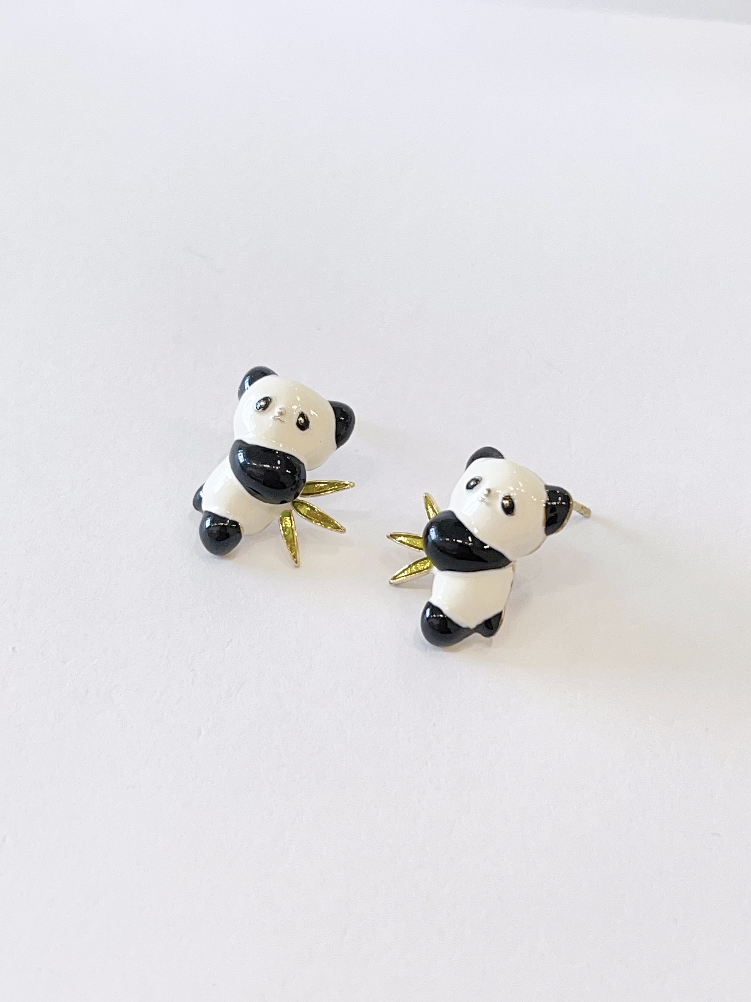 卡通滴油熊猫耳环