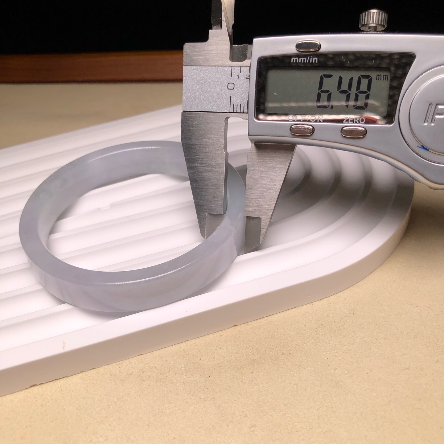 木那春彩方鐲56mm C06133