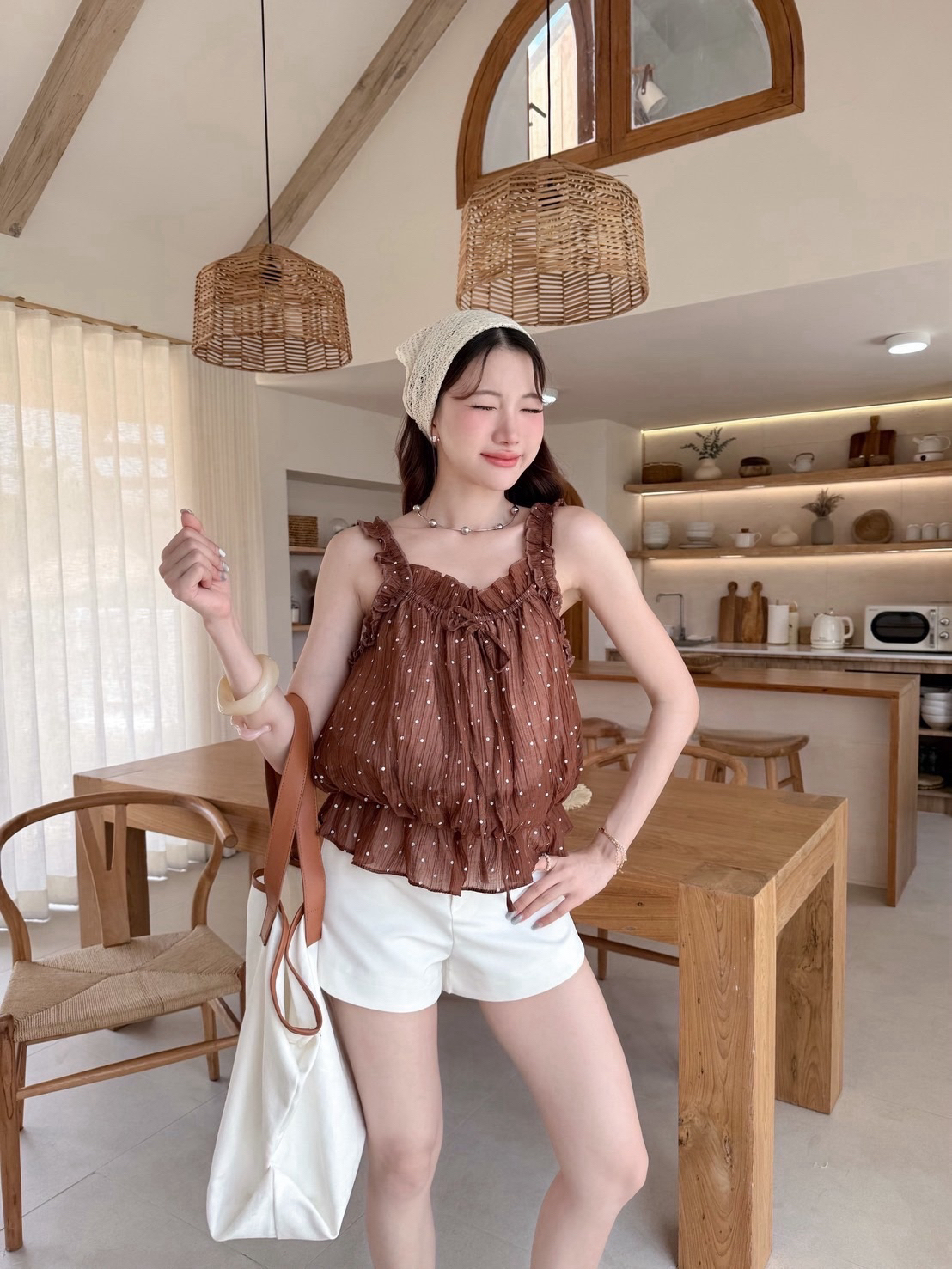 🇹🇭新款預定 ～ 波點荷葉上衣
