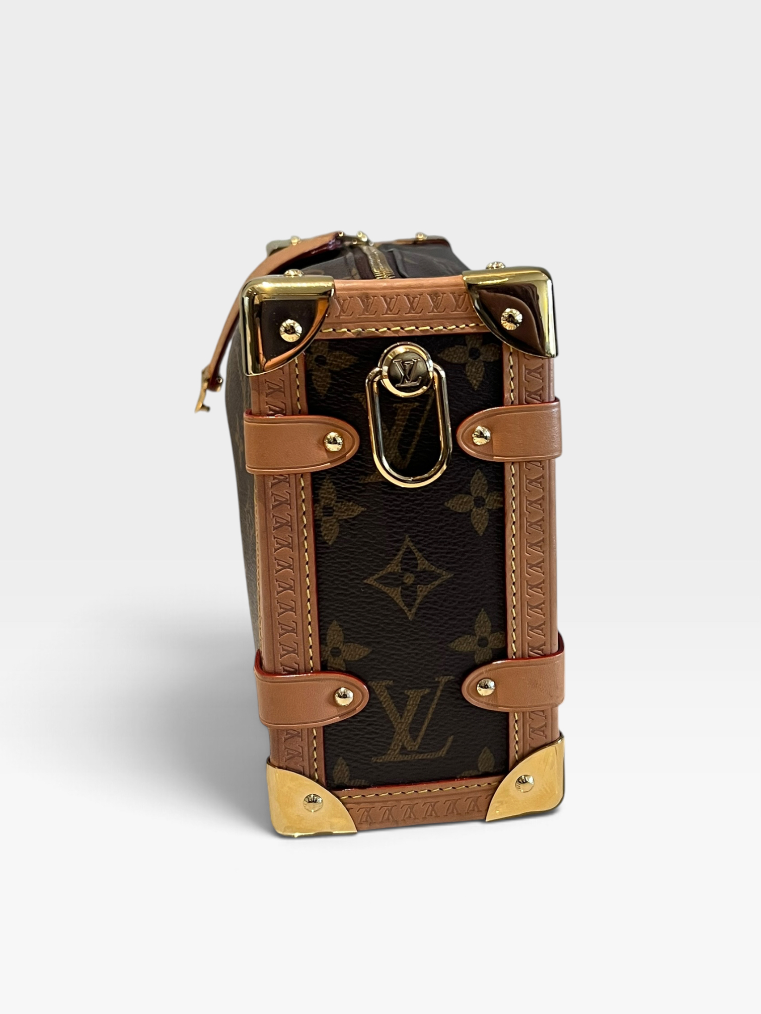 Pre-Owned LV Side Trunk Bag / Product Code: 091807