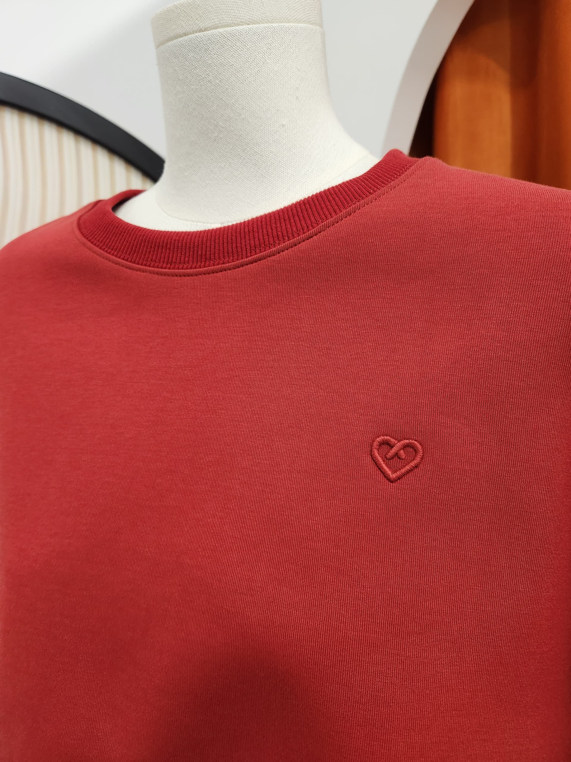 爱心长袖卫衣 Love Sewing Long Sleeves Shirt