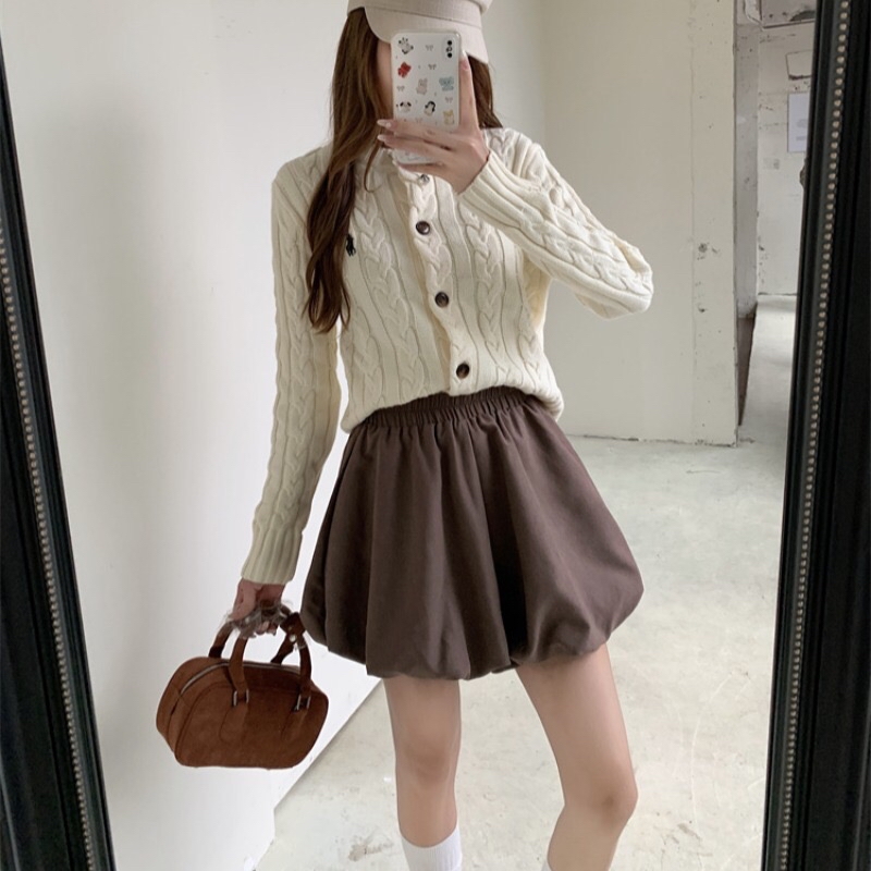 B229(8003) 韩版甜美休闲风松紧腰下摆花苞边黑咖短裙