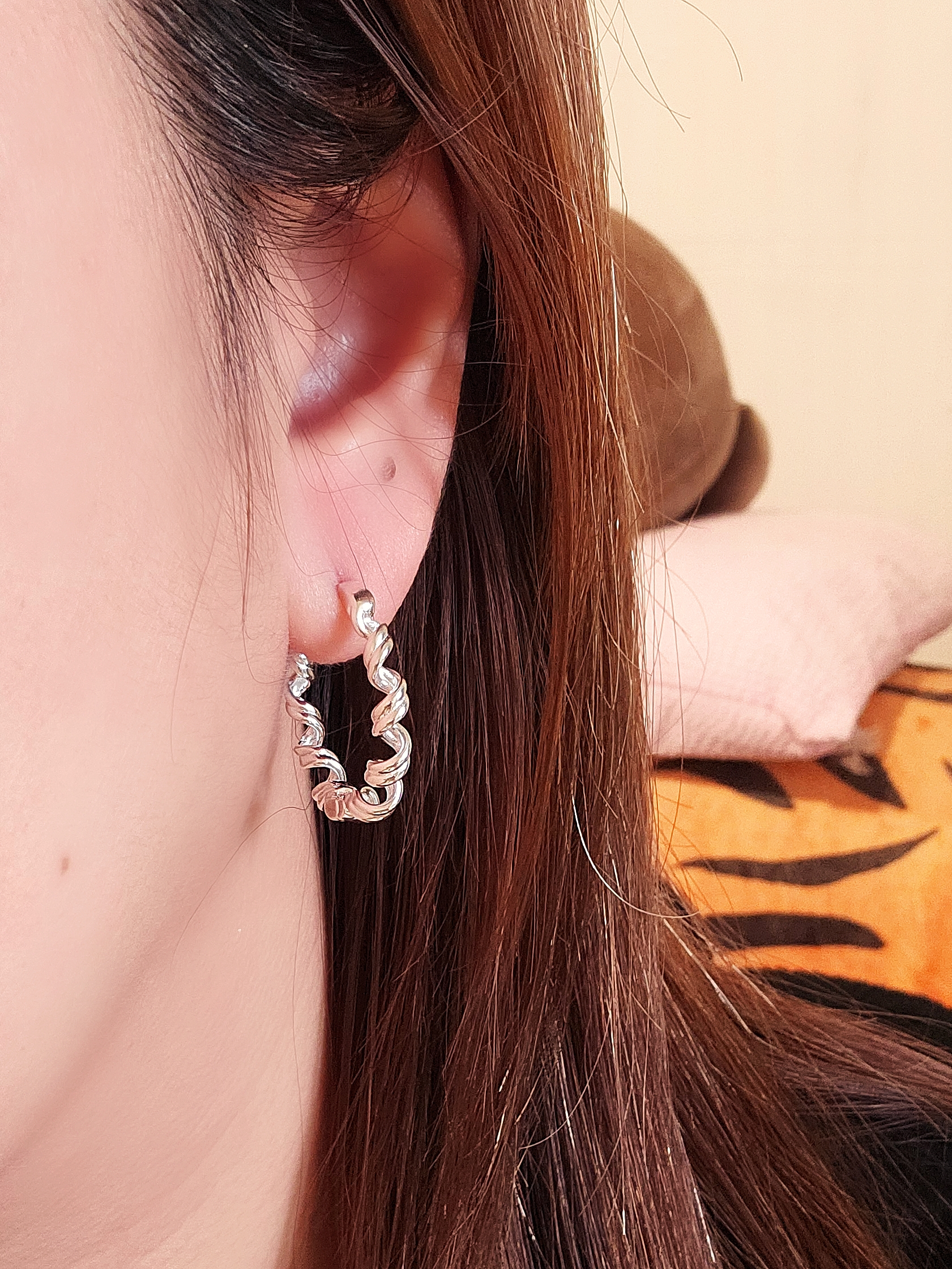 S925 - EE0331 Twisted Silver Hoop Earrings