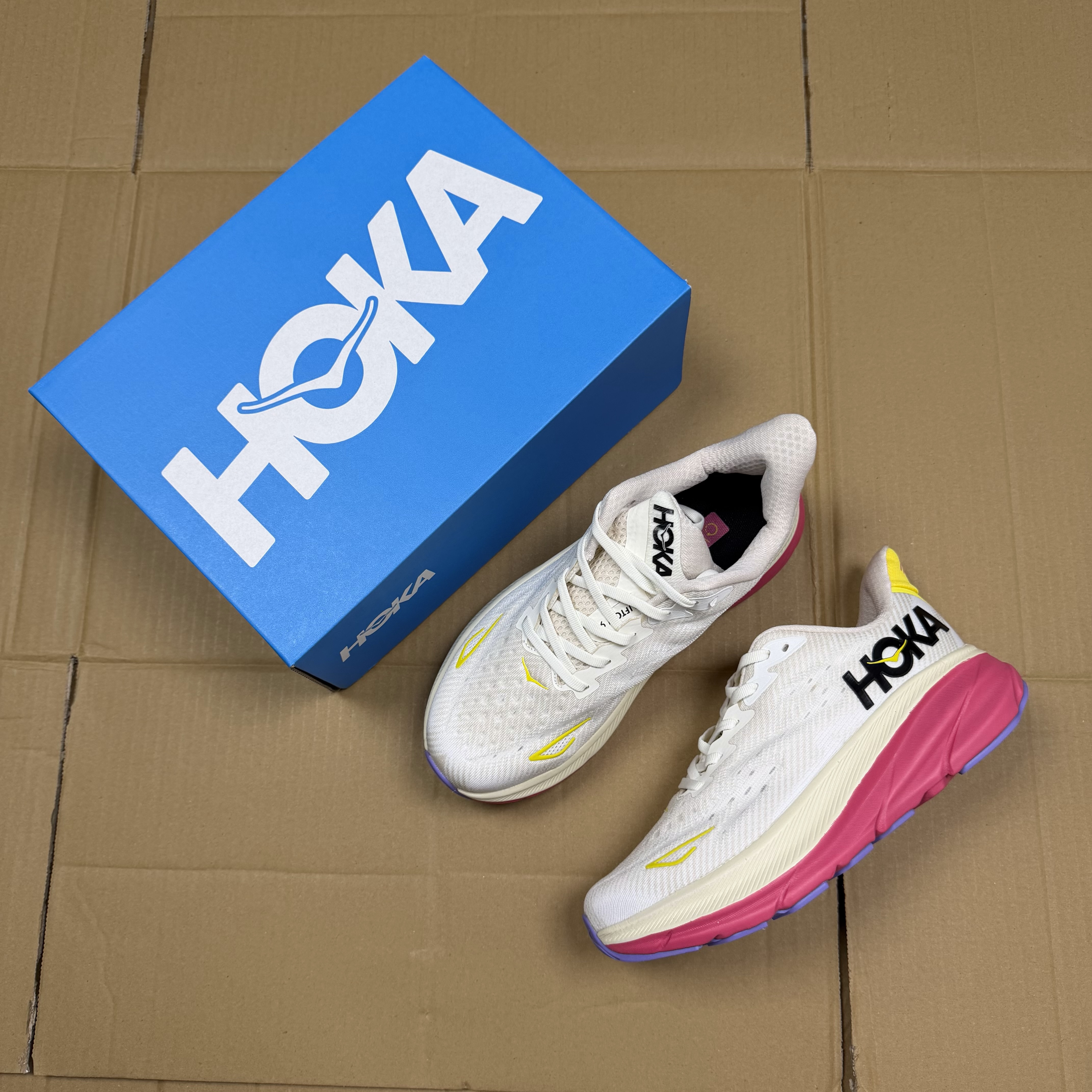 Hoka Clifton 9