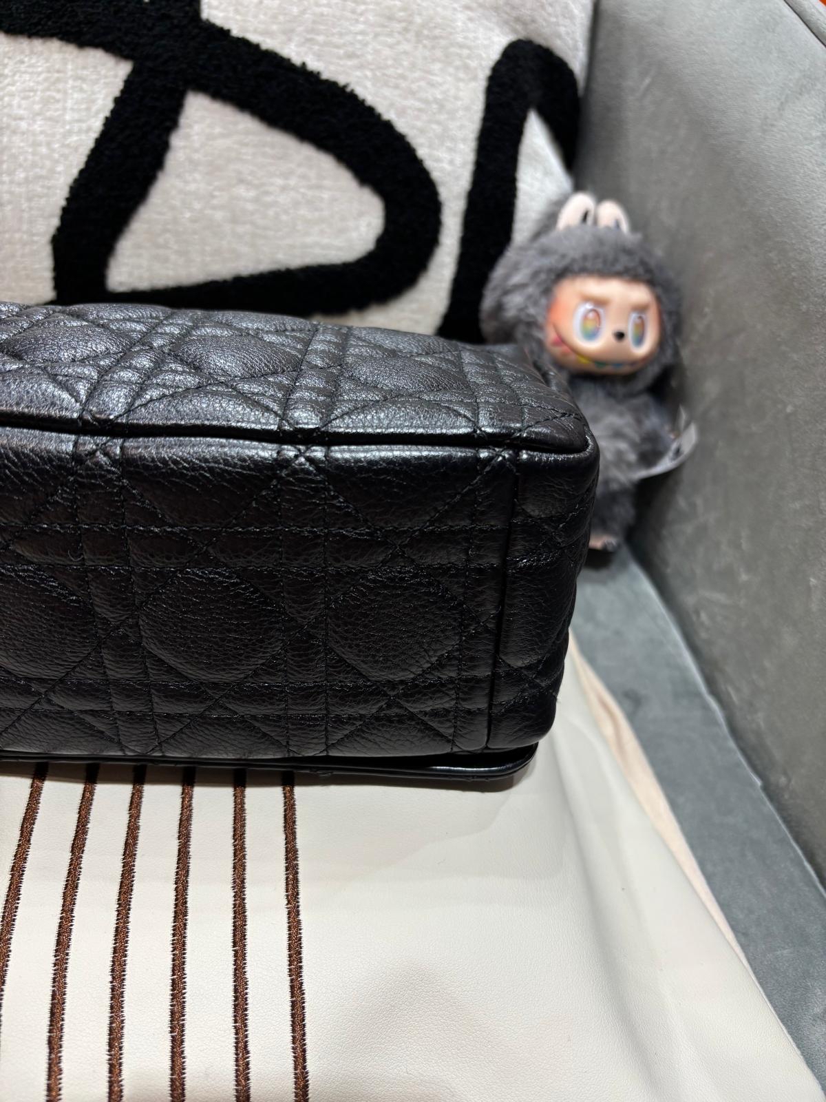 Dior Caro Medium Calfskin 黑金 100%Authentic, 95%New ✅Dust bag 