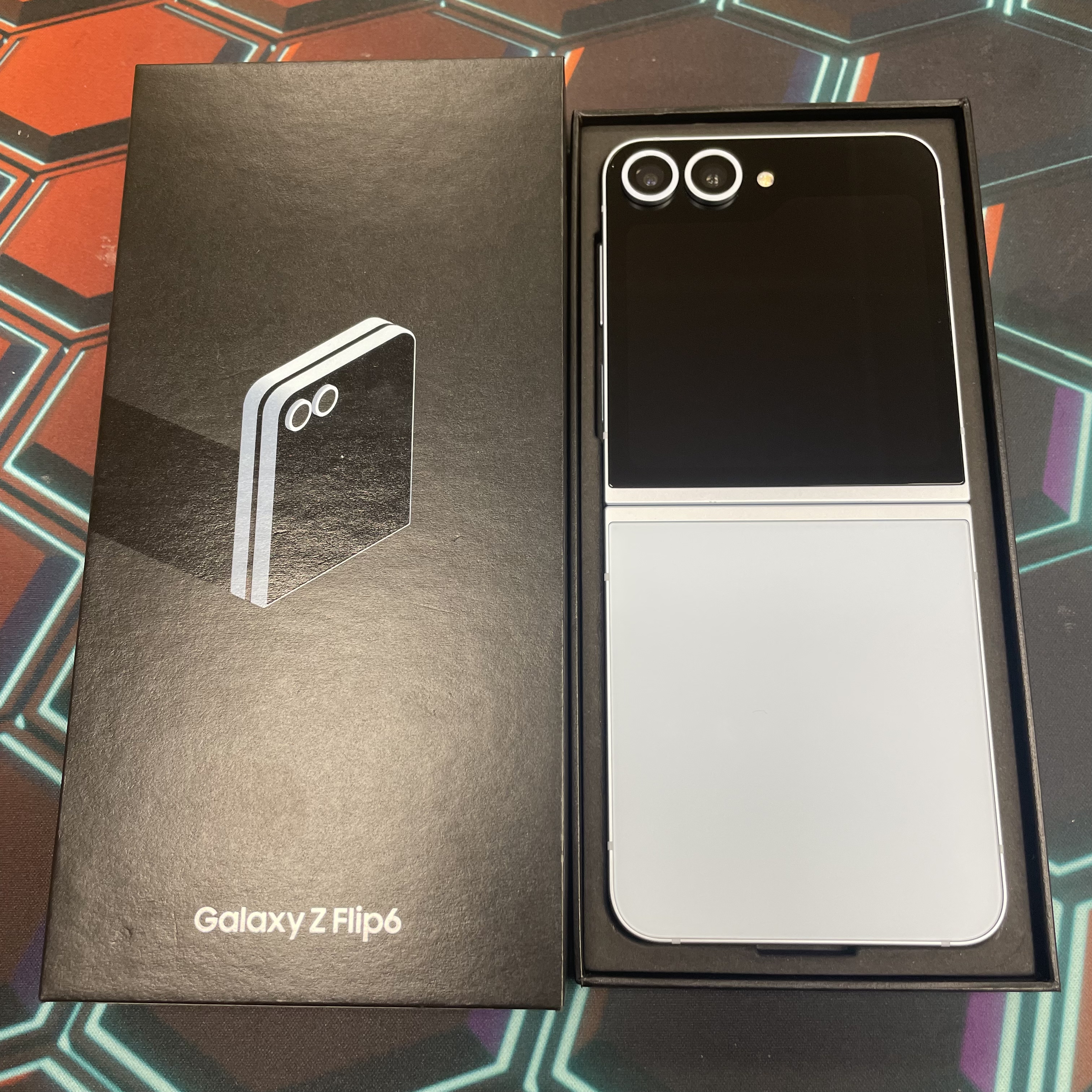 *6800B Galaxy Z Flip 6 勁靚機 12+256GB 藍色 blue 國際版
