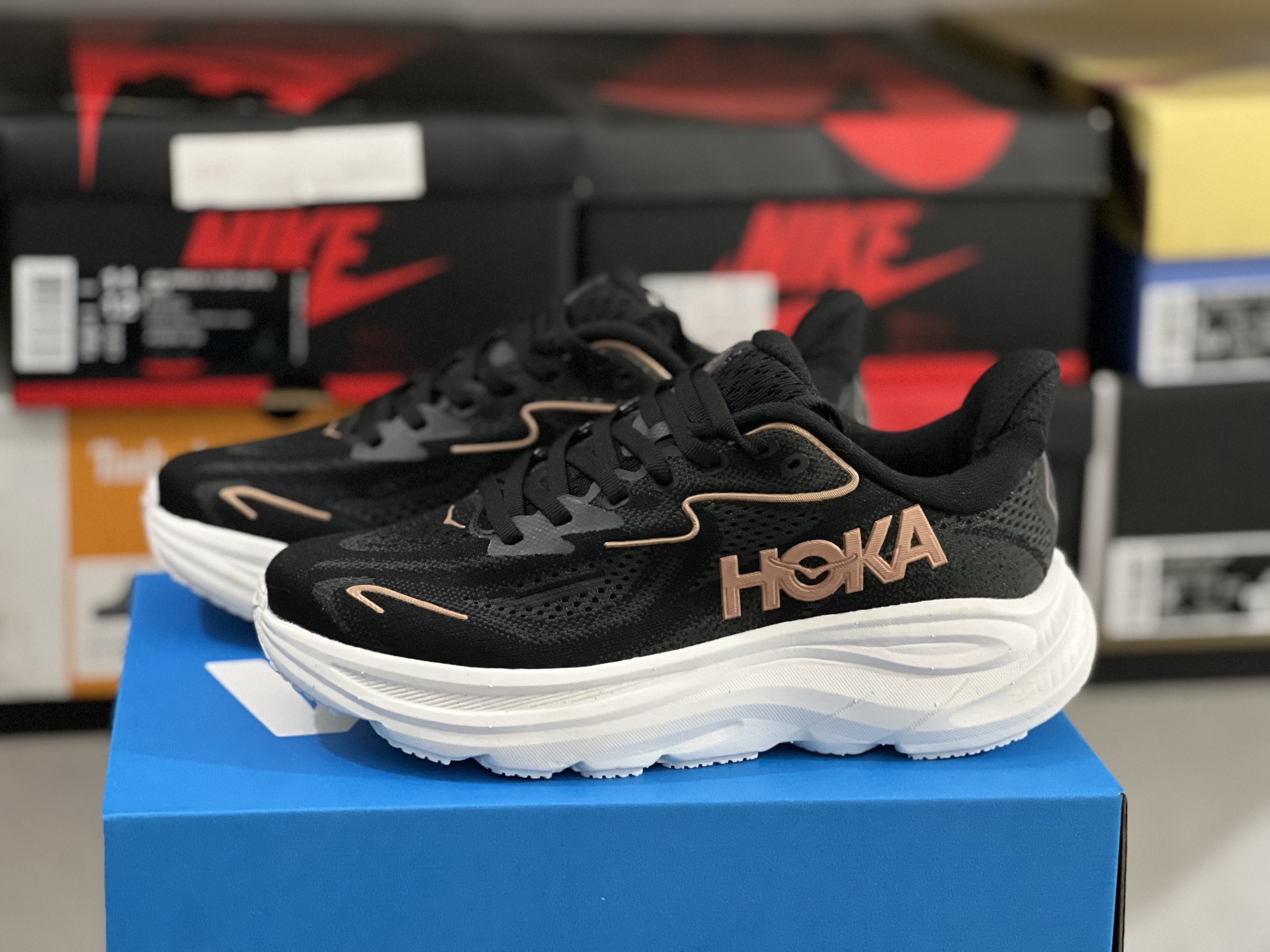 HOKA ONE ONE Clifton 10