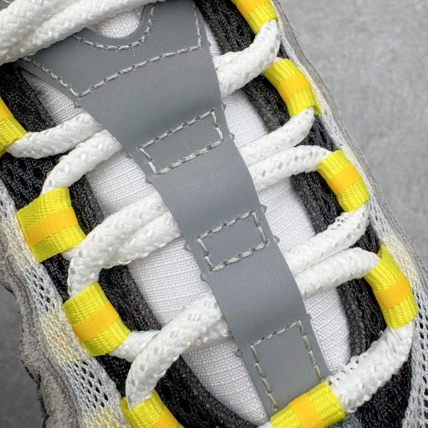 Undefeated x Nike Air Max 95 SP IB4523-002