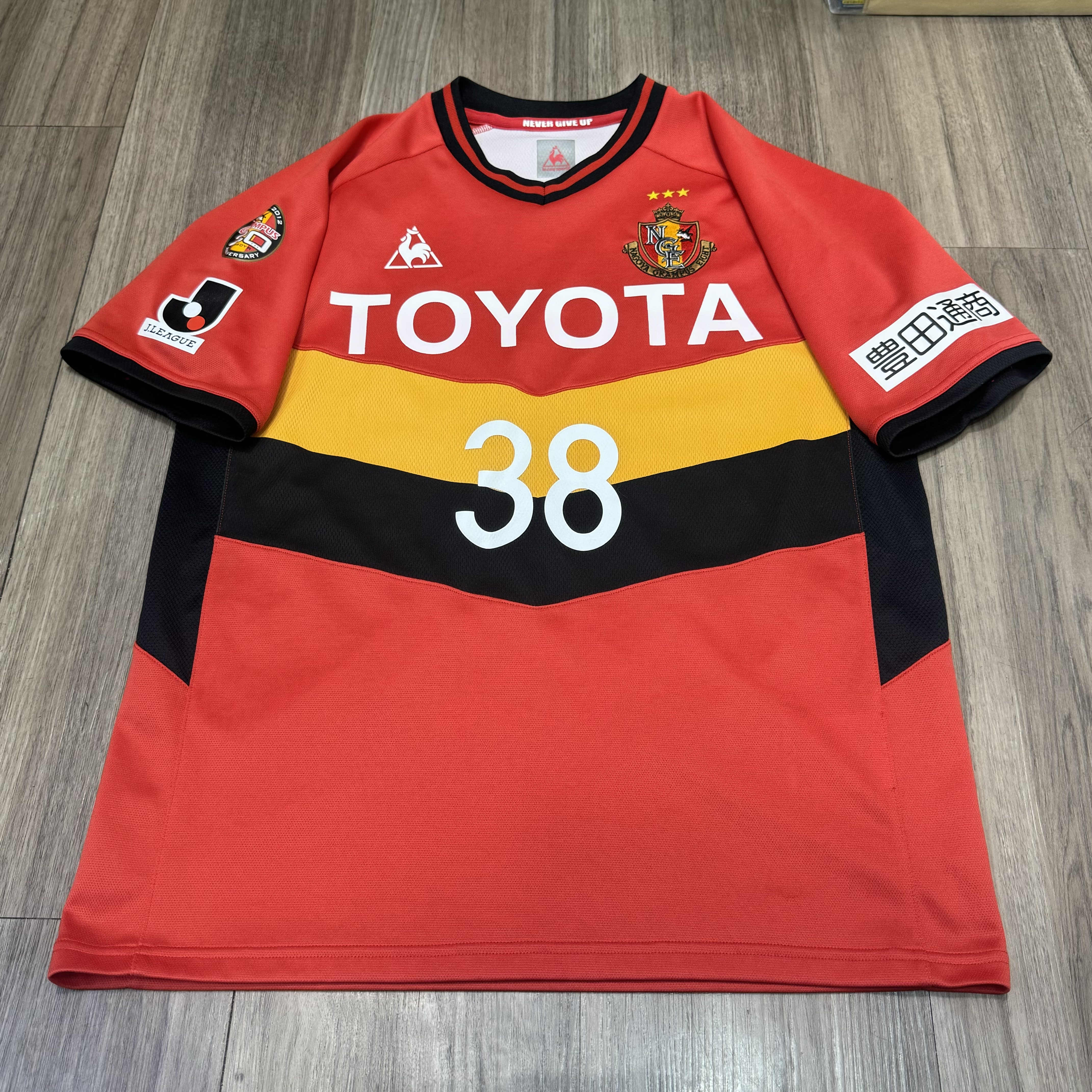 Nagoya Grampus Eight 11/12 home shirt #38 Alex 三都主