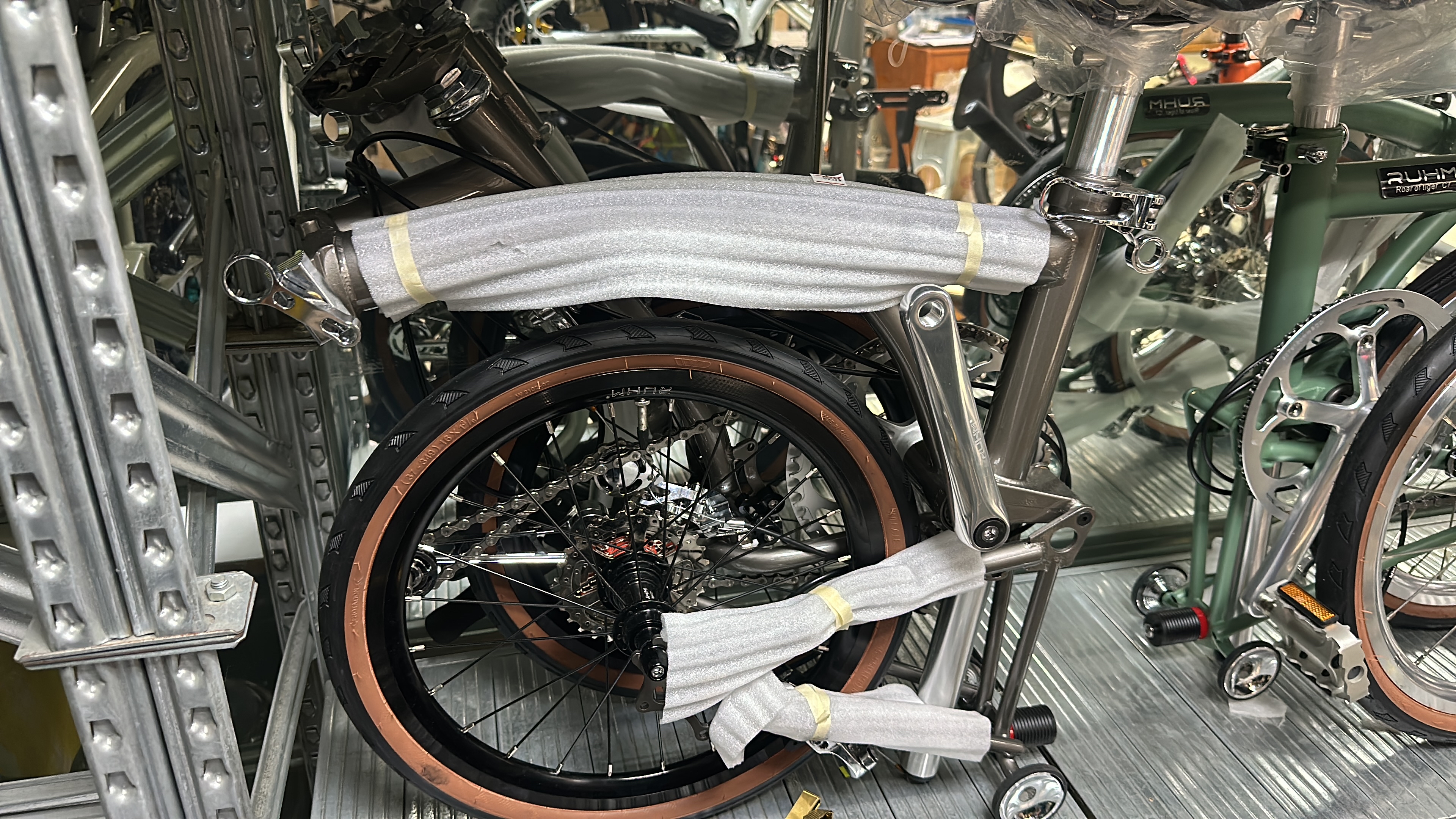 Ruhm C7 16吋(349) CR-MO 淺鈦灰配銀LightTiSilver