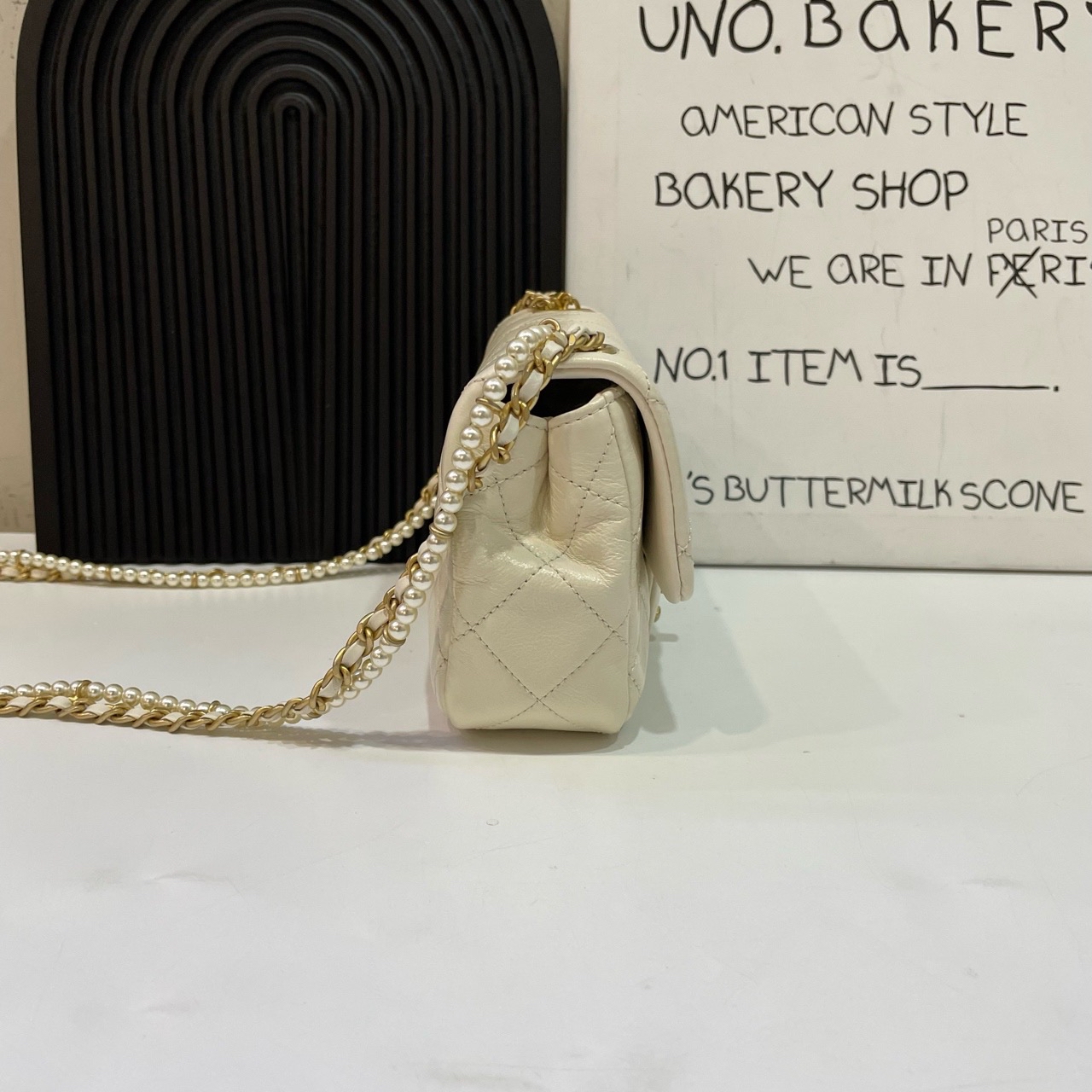 【預訂貨品】Chanel奶白色cf👜30開