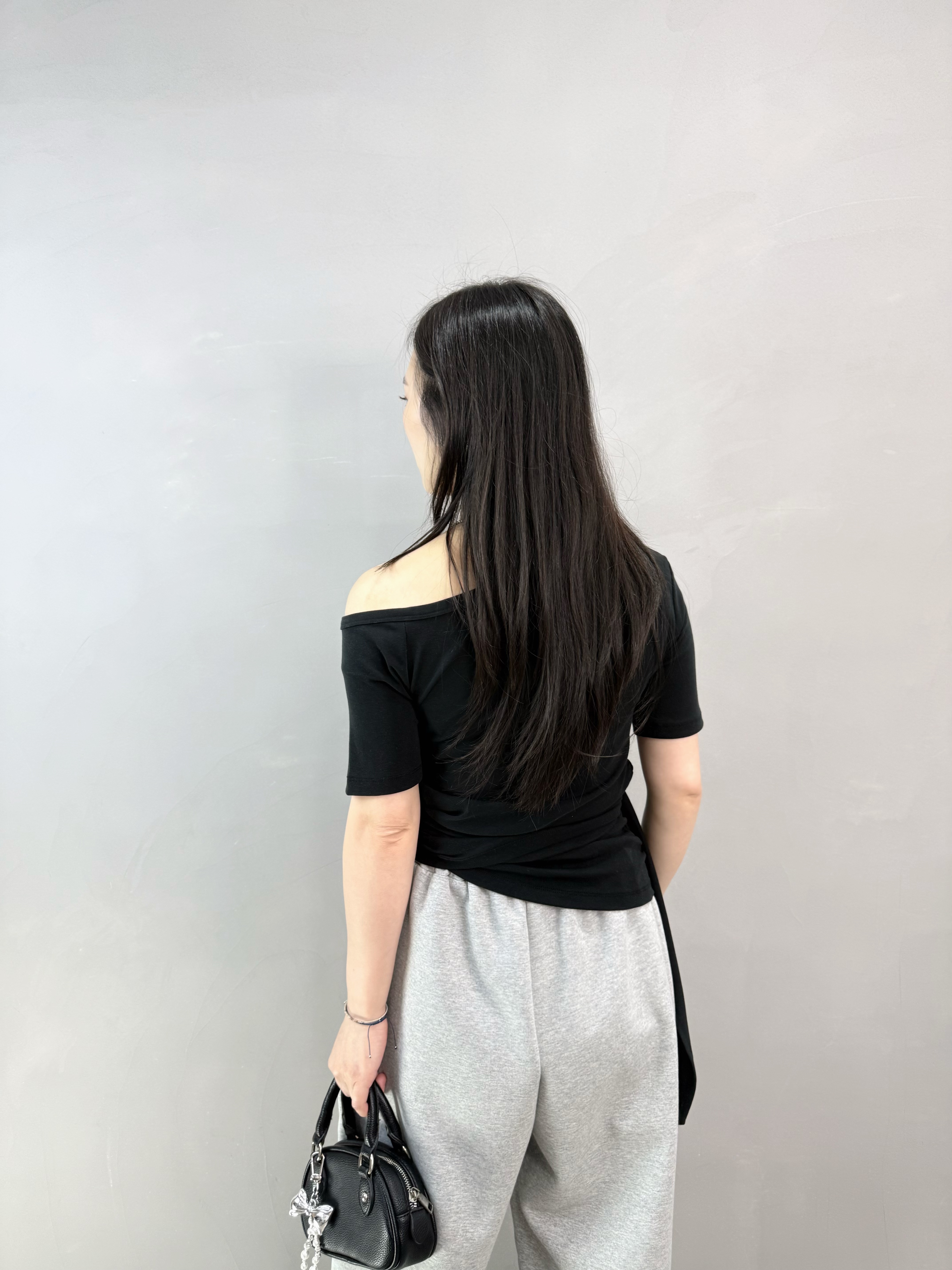 M88 單邊露膊綁腰Tee