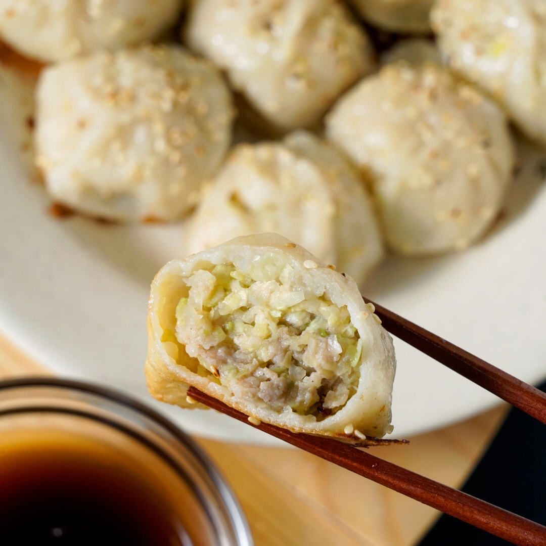 台灣師大夜市排隊名店 #會爆漿噴汁的小煎包！ 