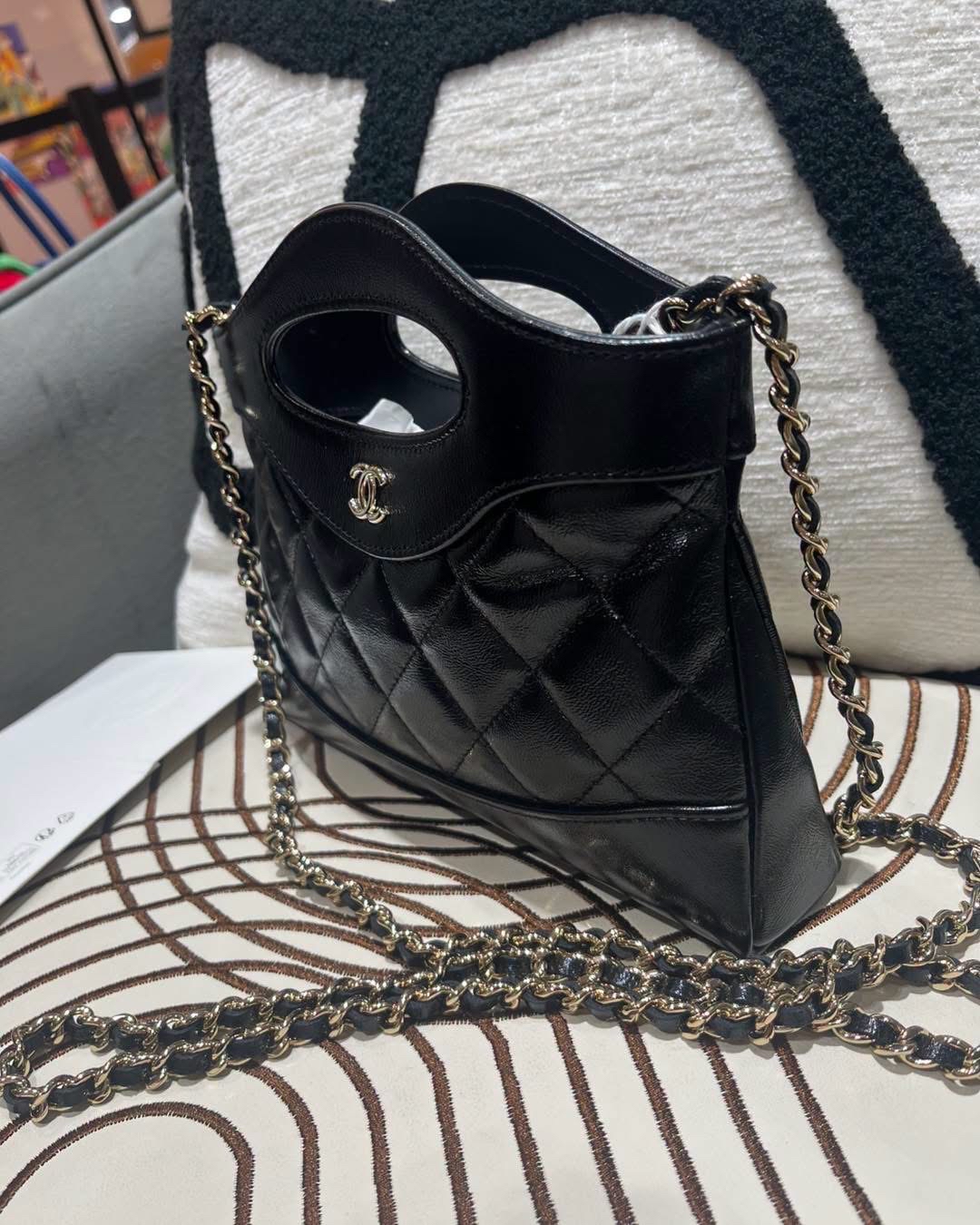 Chanel nano 31 calfskin 2way bag 100%Authentic ,99%New ✅專門店收據✅晶片✅dust bag✅box