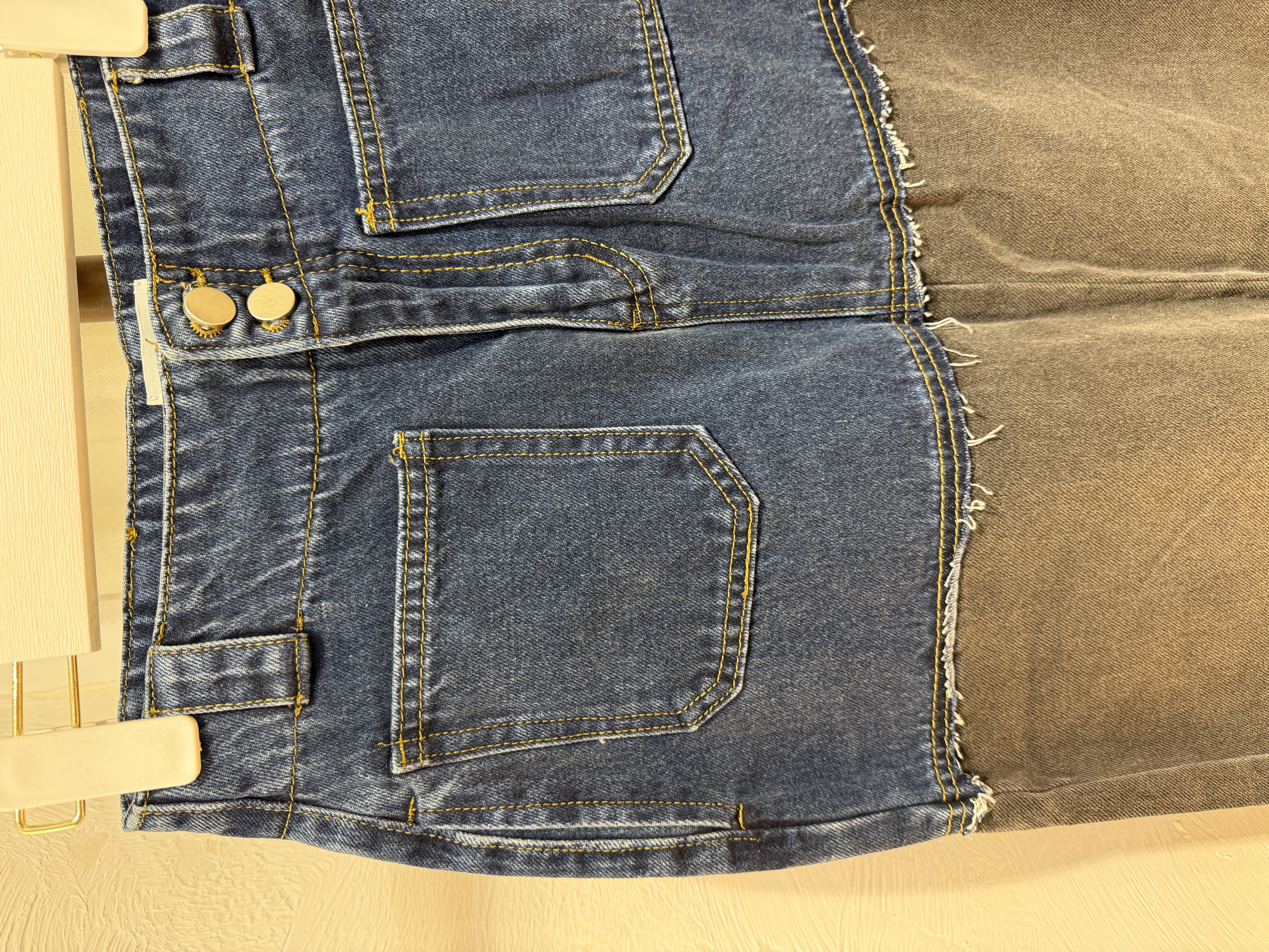 斷碼M撞色拼接牛仔半身裙