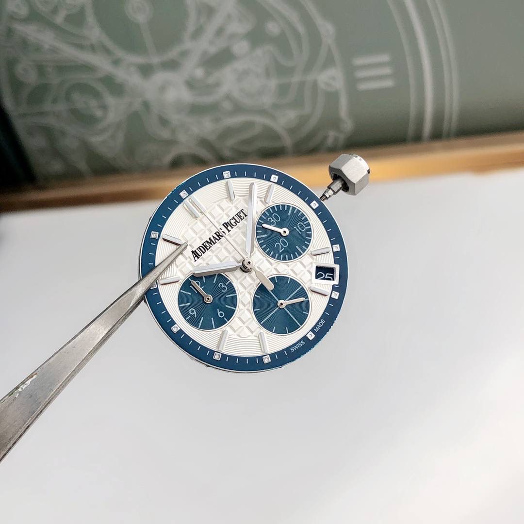 专业师傅拆解 各类零部件放大实拍 每一个配件都是精挑细选出的精品‼️