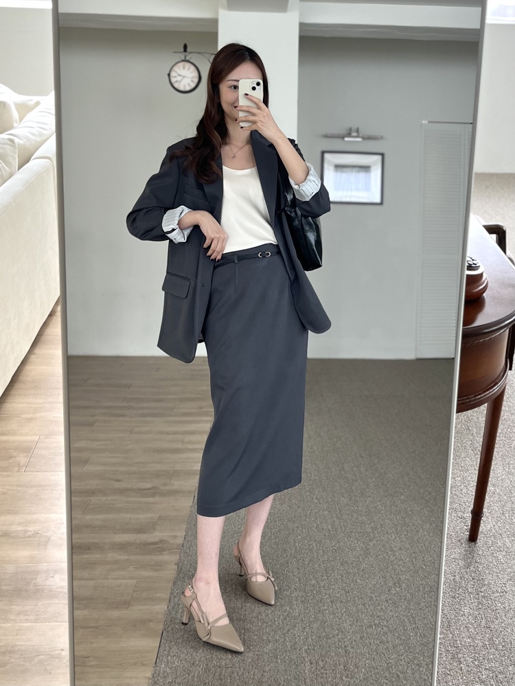 Atelier Relaxed Blazer (Charcoal)