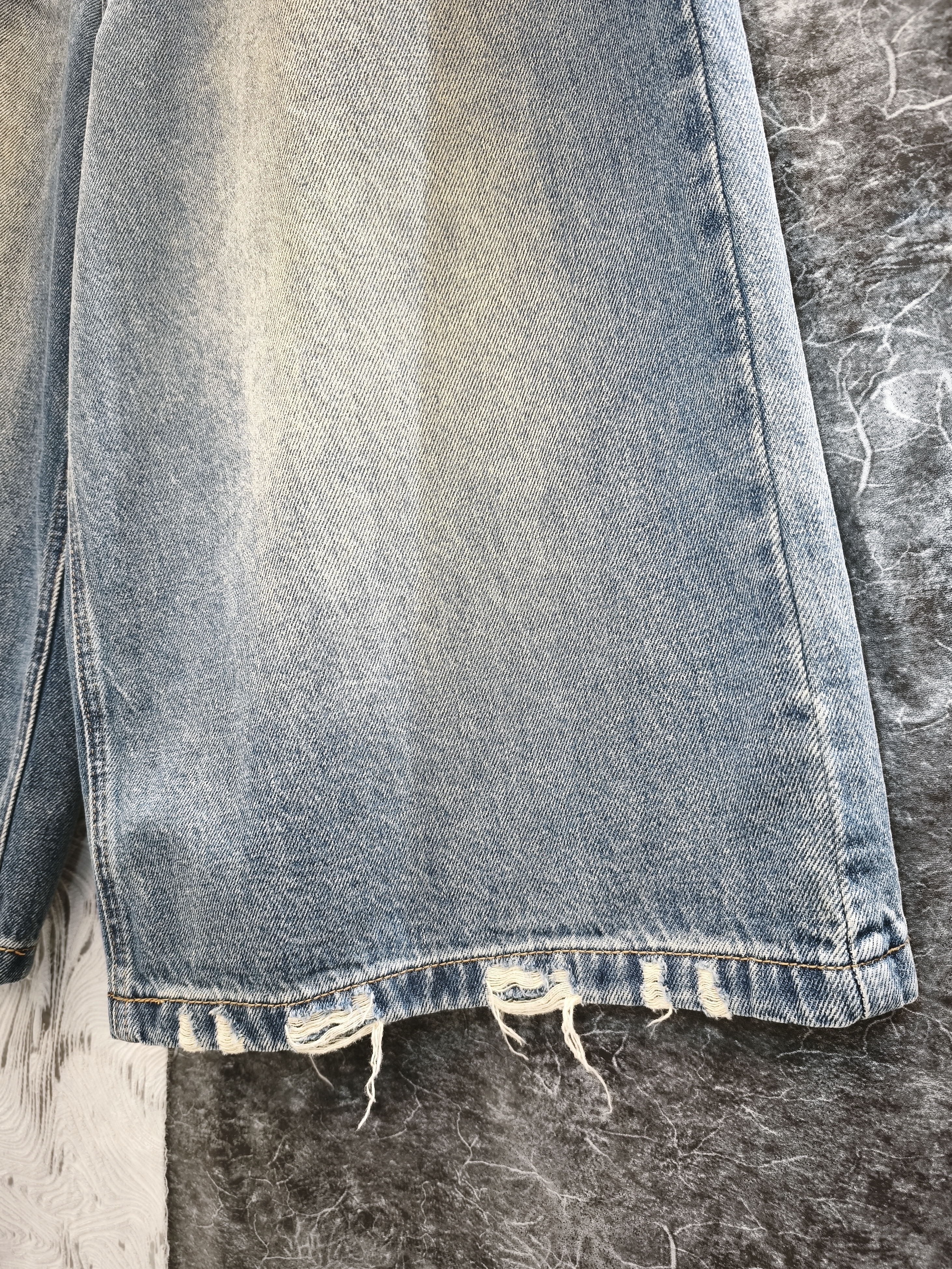 彩色貓鬚七分牛仔褲